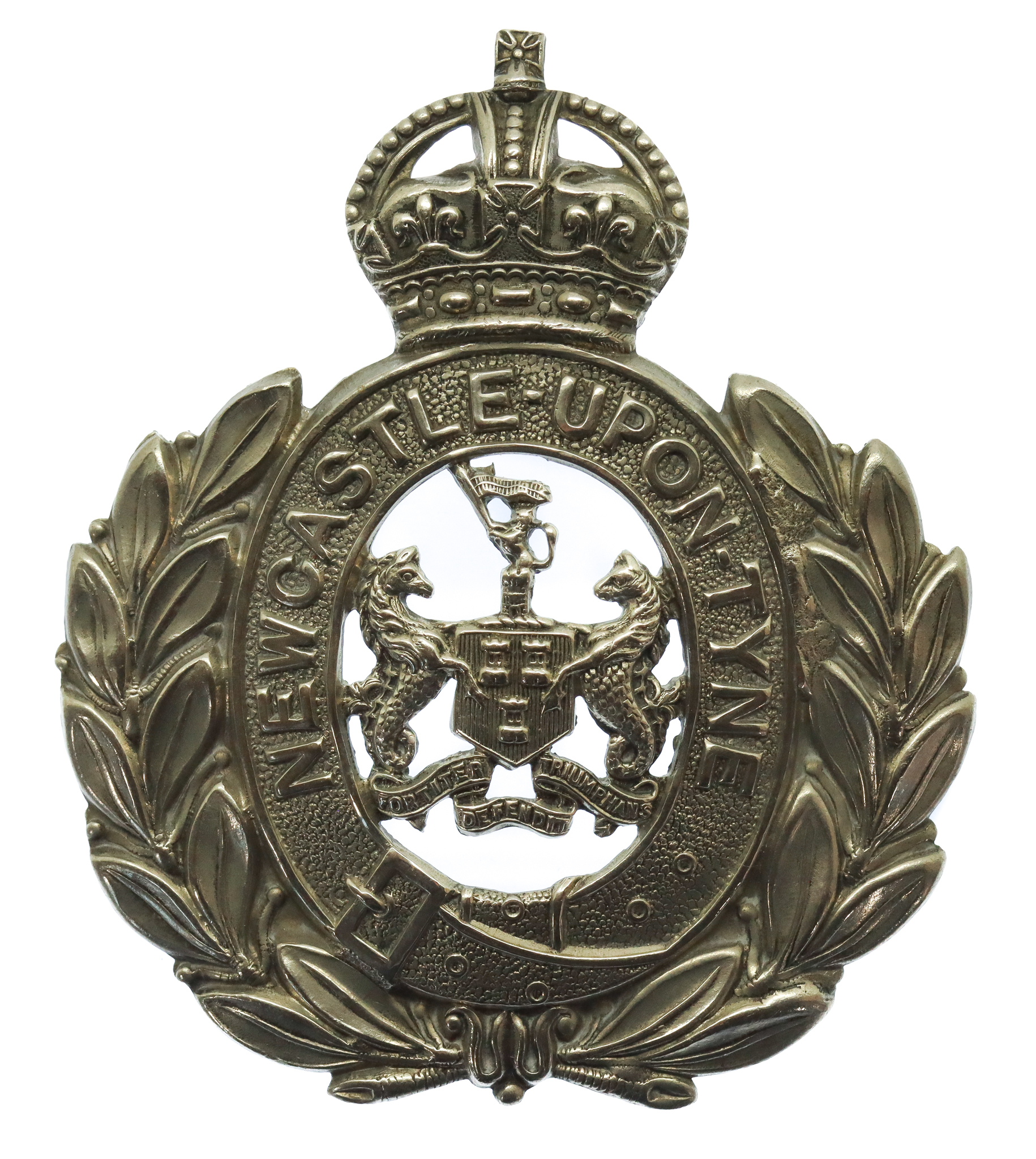 Newcastle-Upon-Tyne City Police Chrome Wreath Helmet Plate - King's Crown