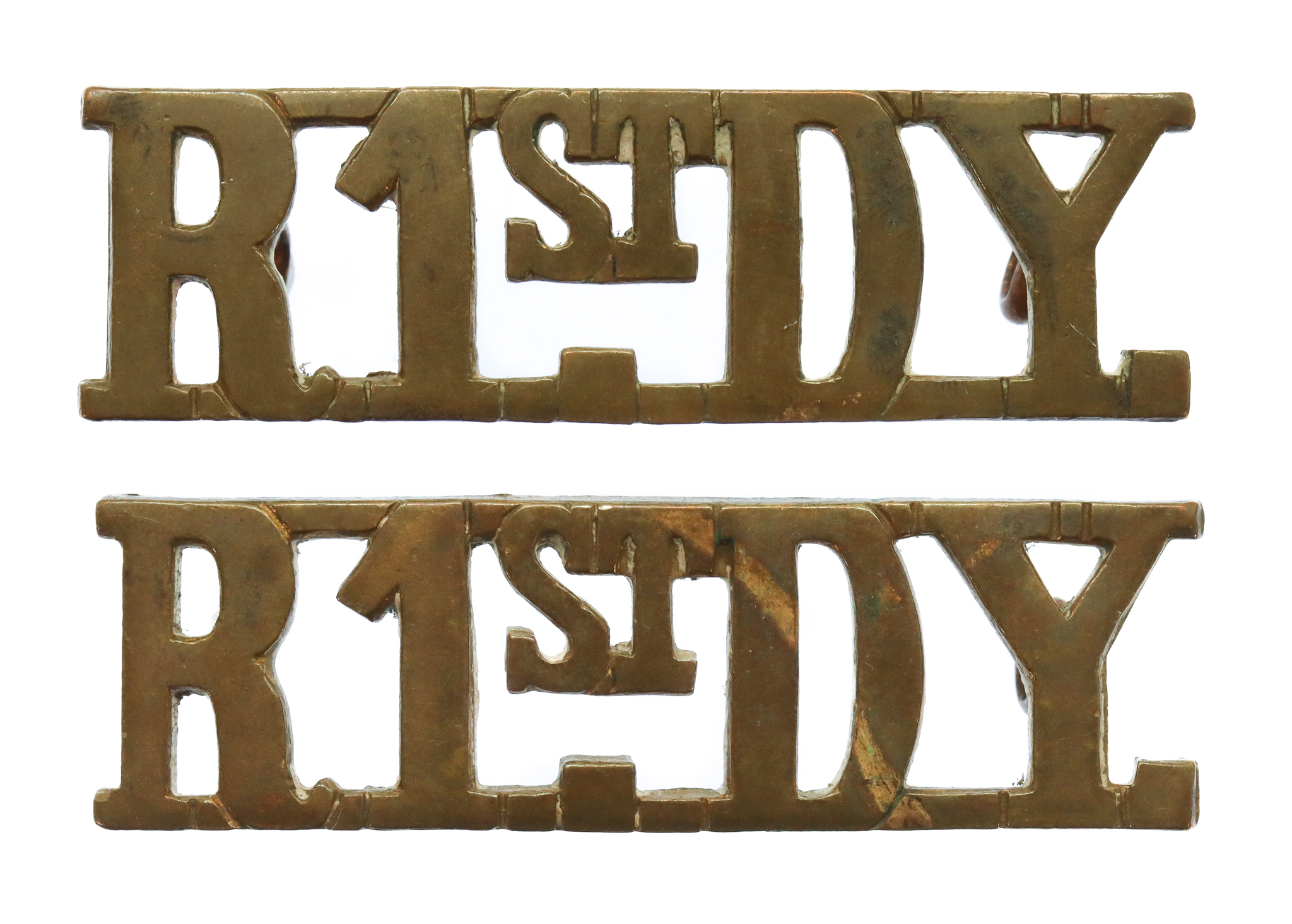 Pair of Royal 1st Devonshire Yeomanry (R.1st.D.Y.) Shoulder Titles