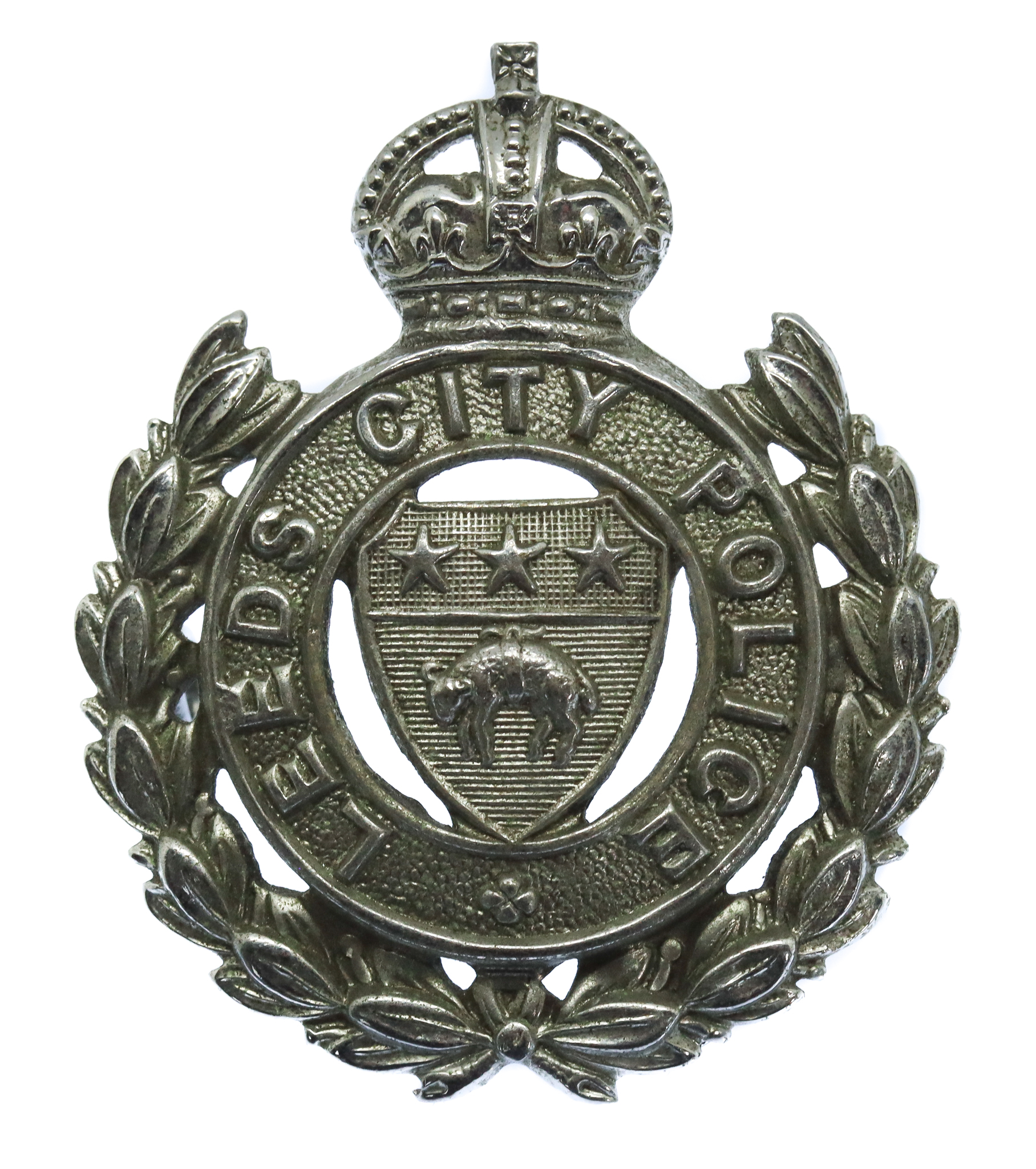Leeds City Police Wreath Cap Badge - King's Crown