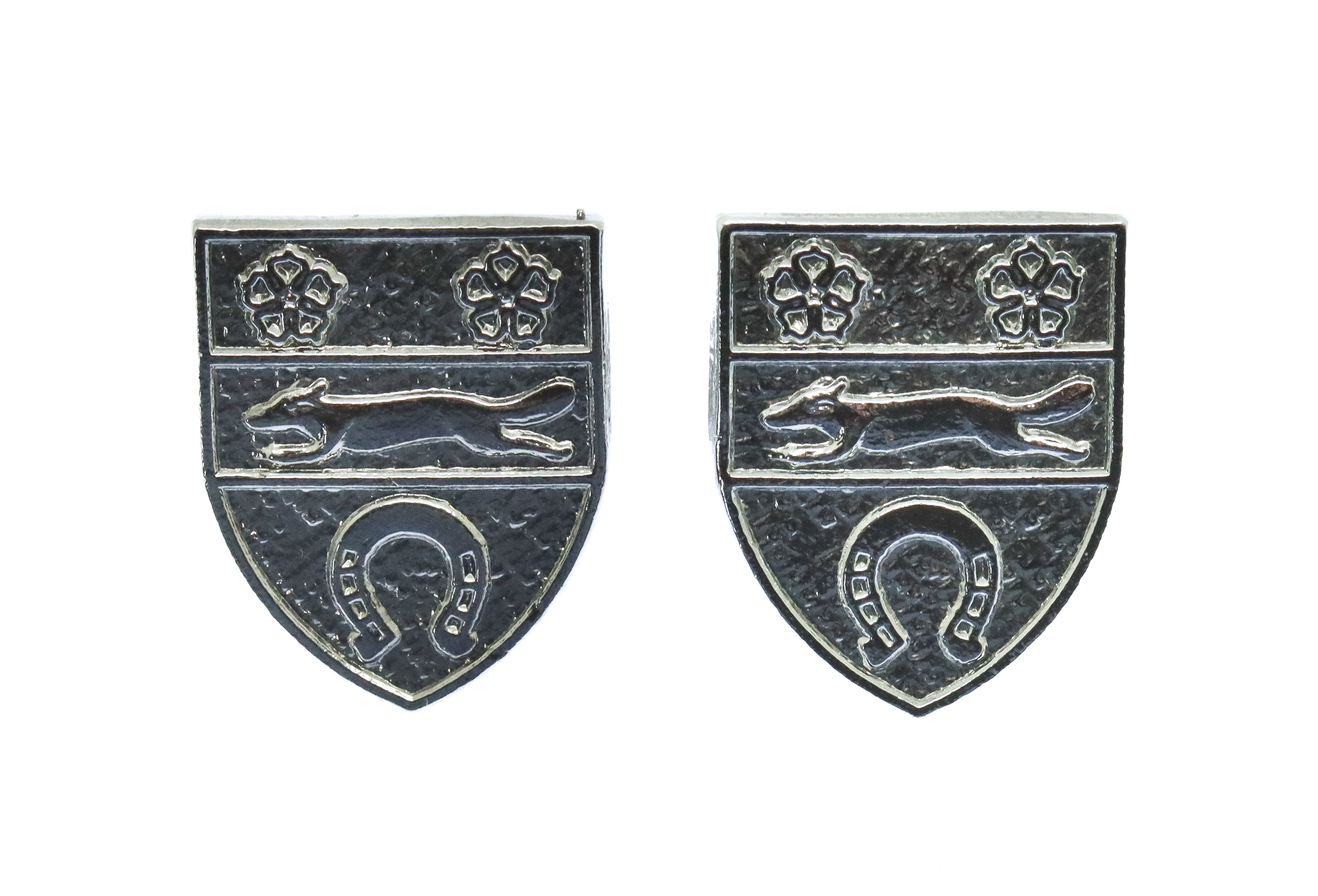 Pair of Leicestershire Constabulary Collar Badges