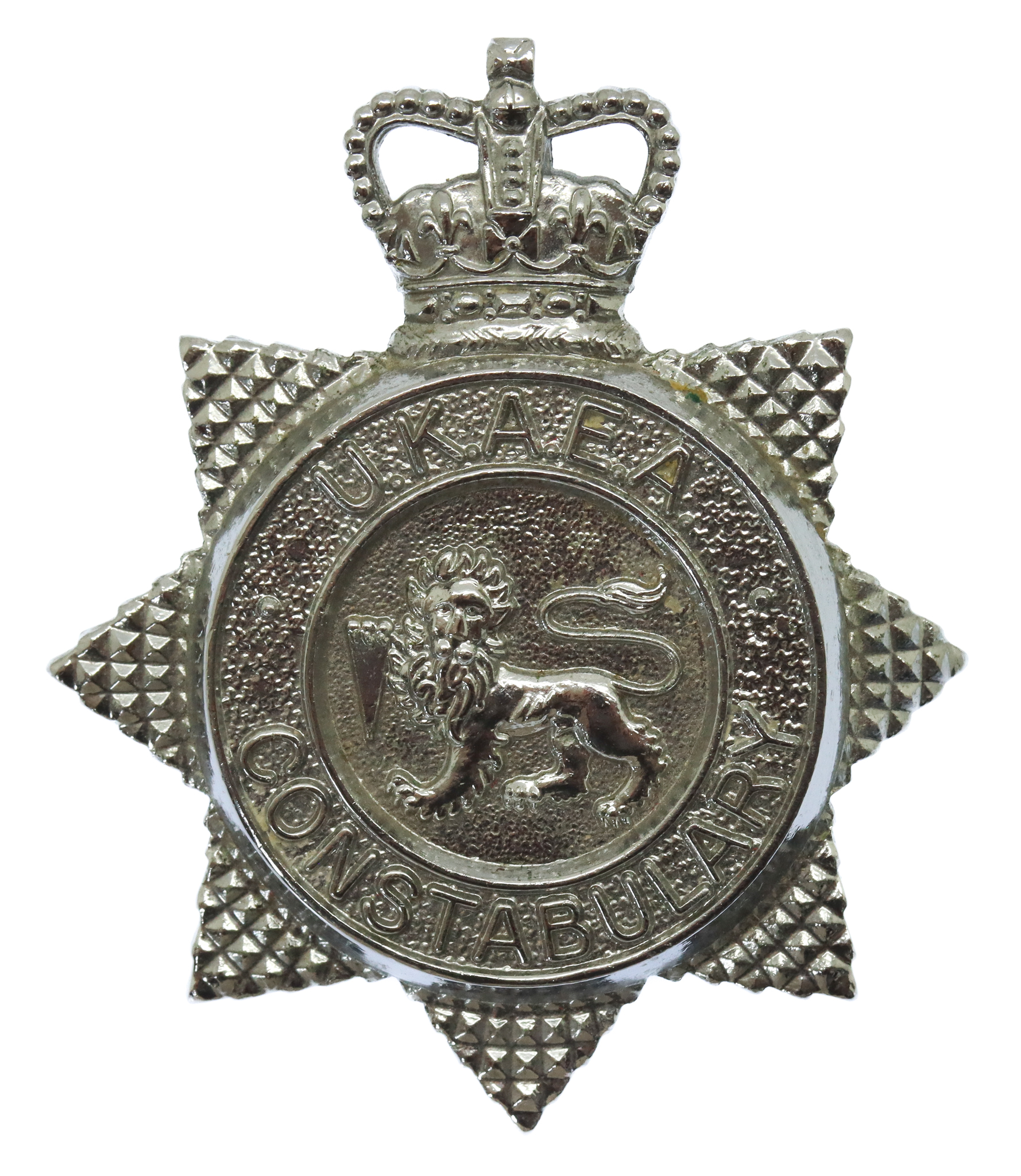 United Kingdom Atomic Energy Authority (U.K.A.E.A.) Constabulary Cap Badge - Queen's Crown