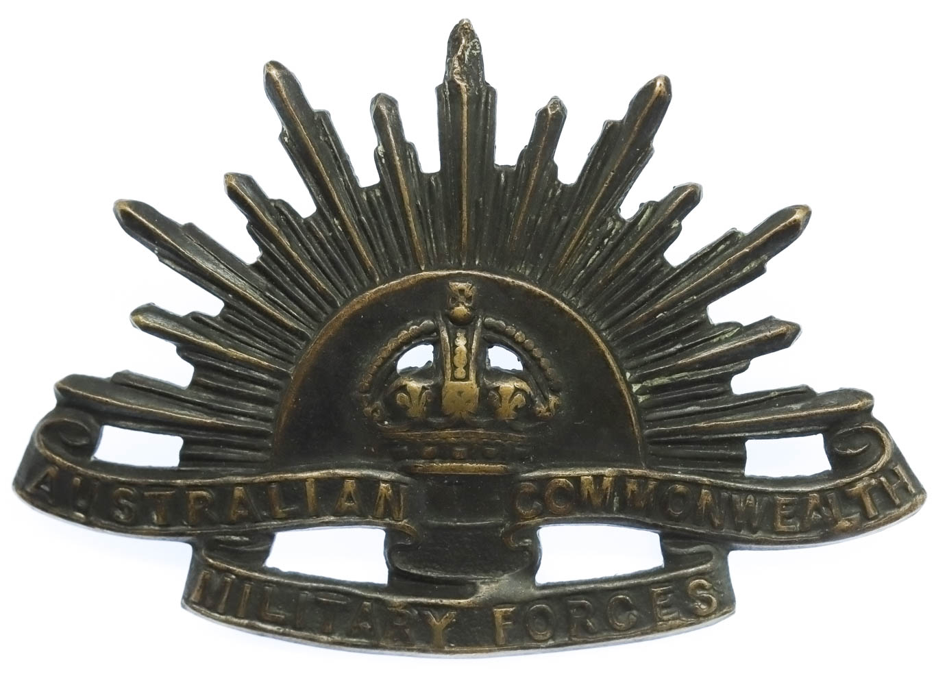 Australian Commonwealth Military Forces Slouch Hat Badge - King's Crown
