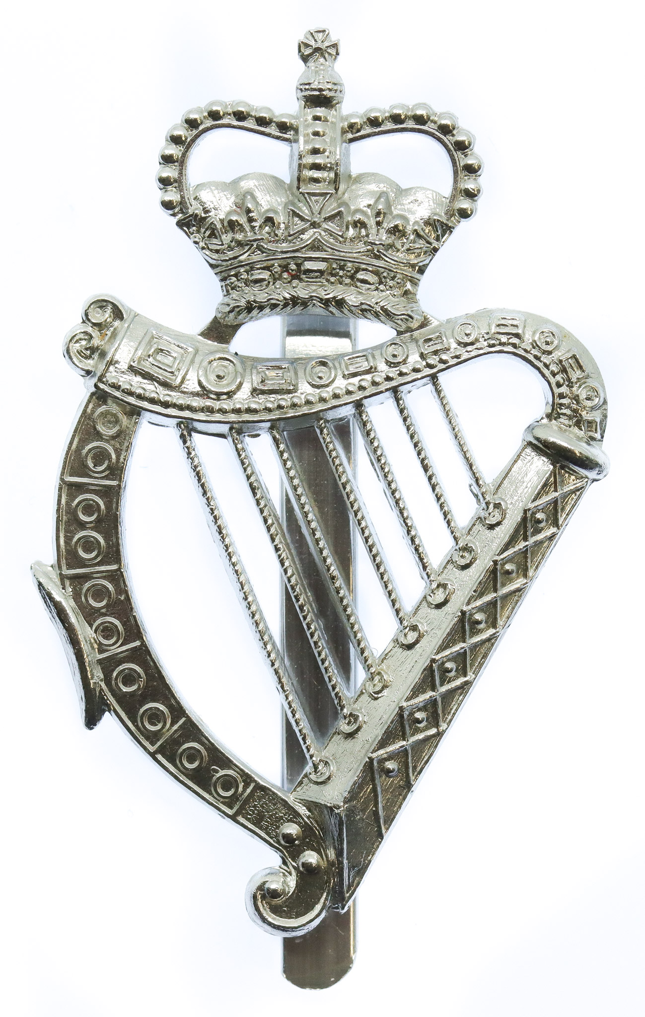 London Irish Rifles Anodised (Staybrite) Pipers Caubeen Badge