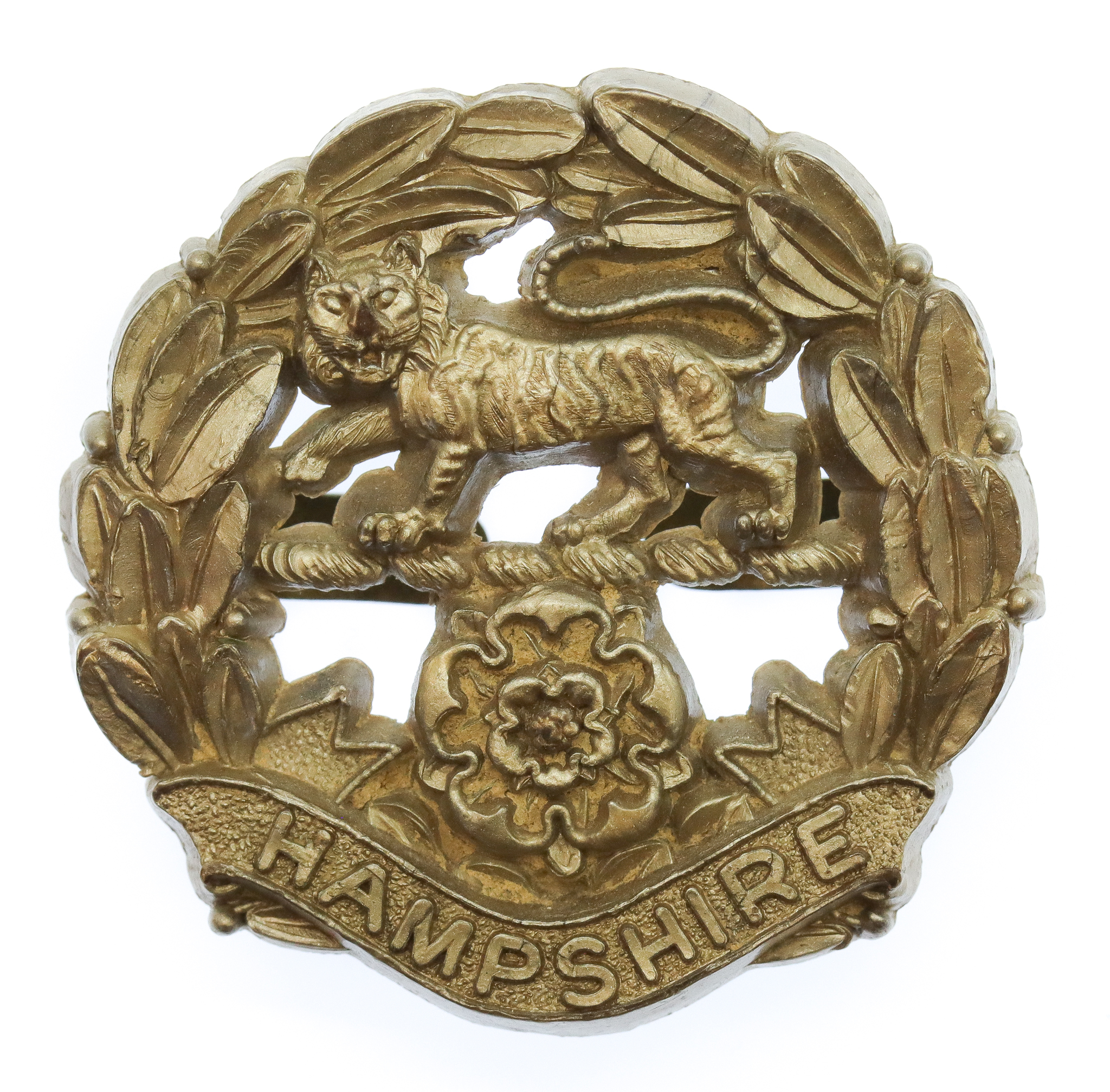 Hampshire Regiment WW2 Plastic Economy Cap Badge