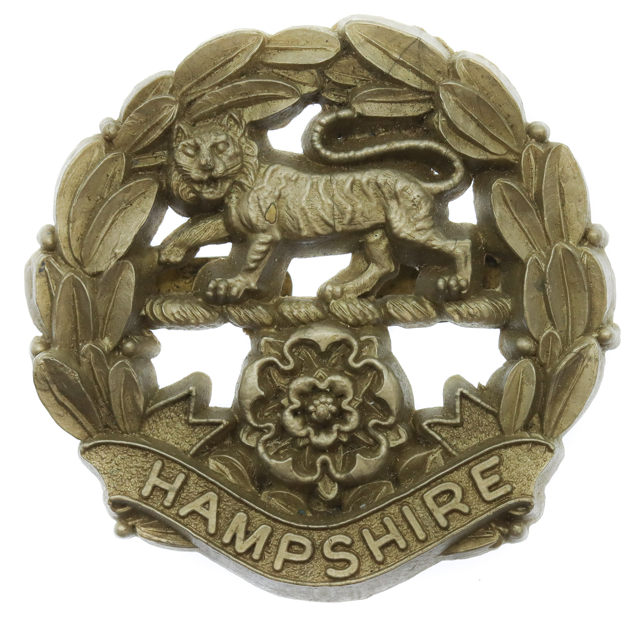 Hampshire Regiment WW2 Plastic Economy Cap Badge