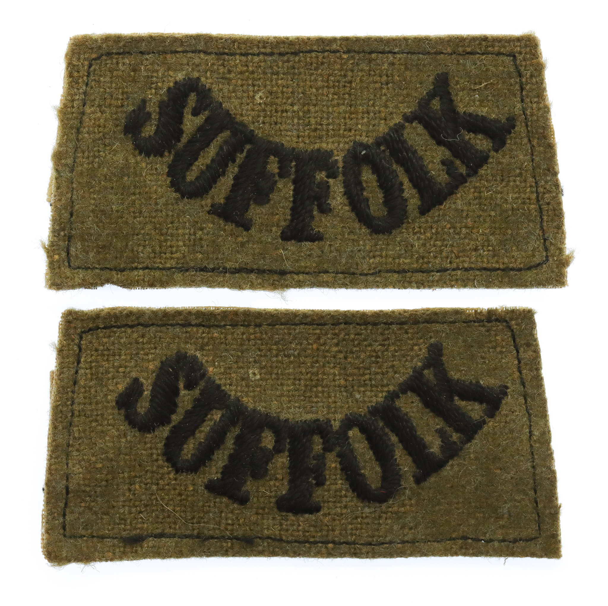 Pair of Suffolk Regiment (SUFFOLK) WW2 Cloth Slip On Shoulder Titles