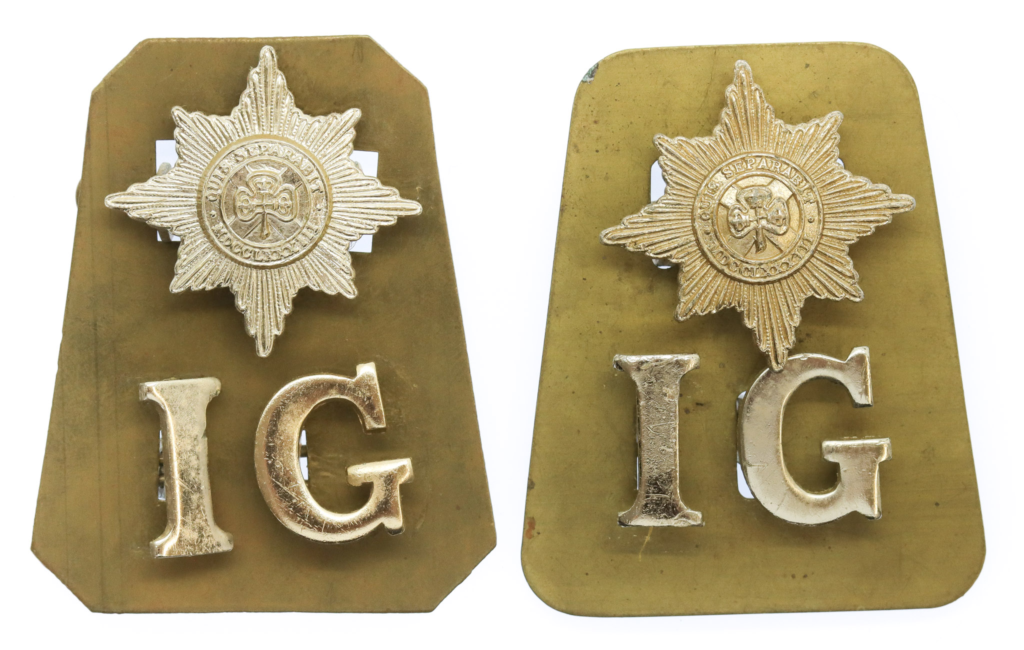 Pair of Irish Guards Anodised (Staybrite) Shoulder Titles