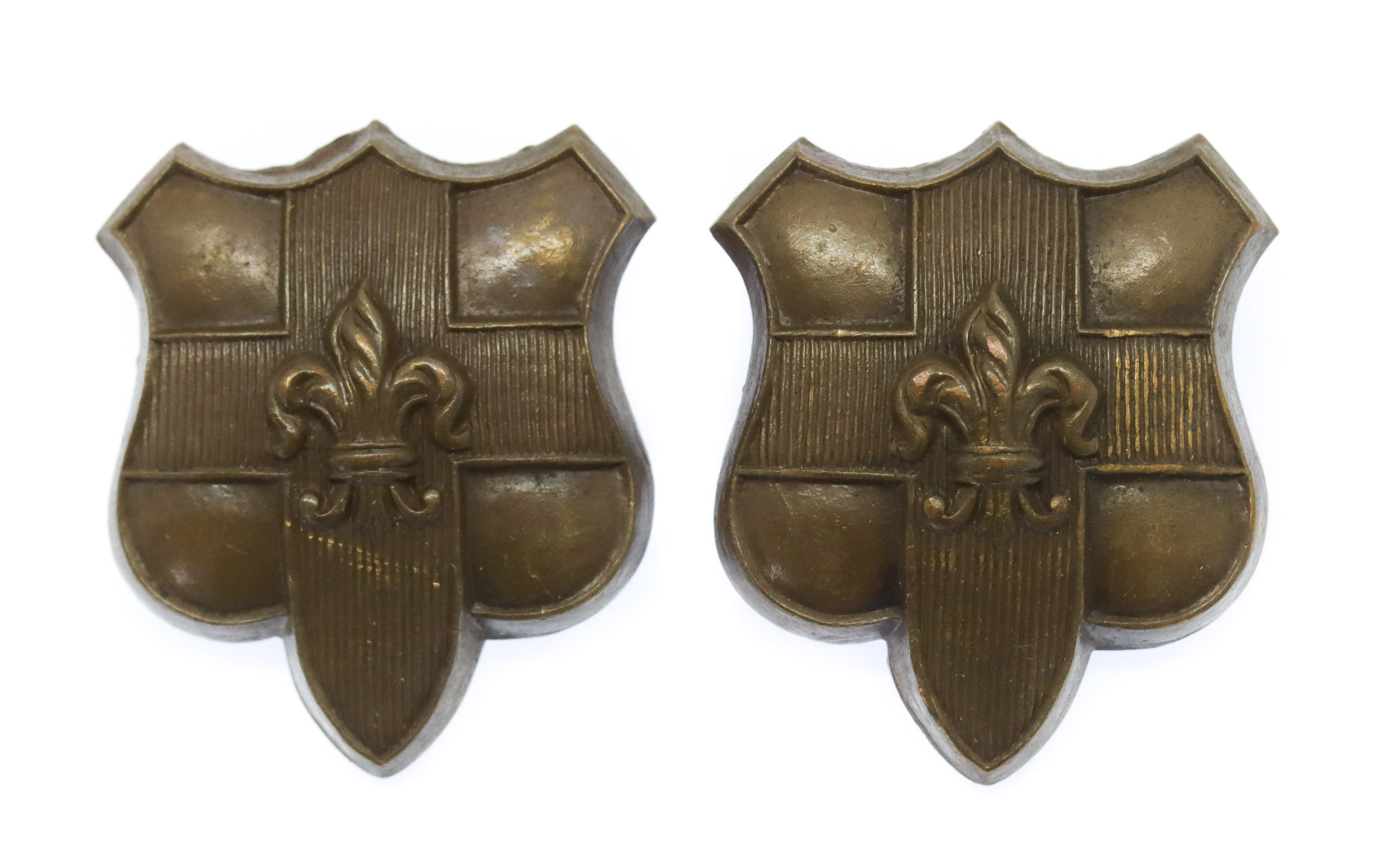 Pair of Loyal North Lancashire Regiment Collar Badges