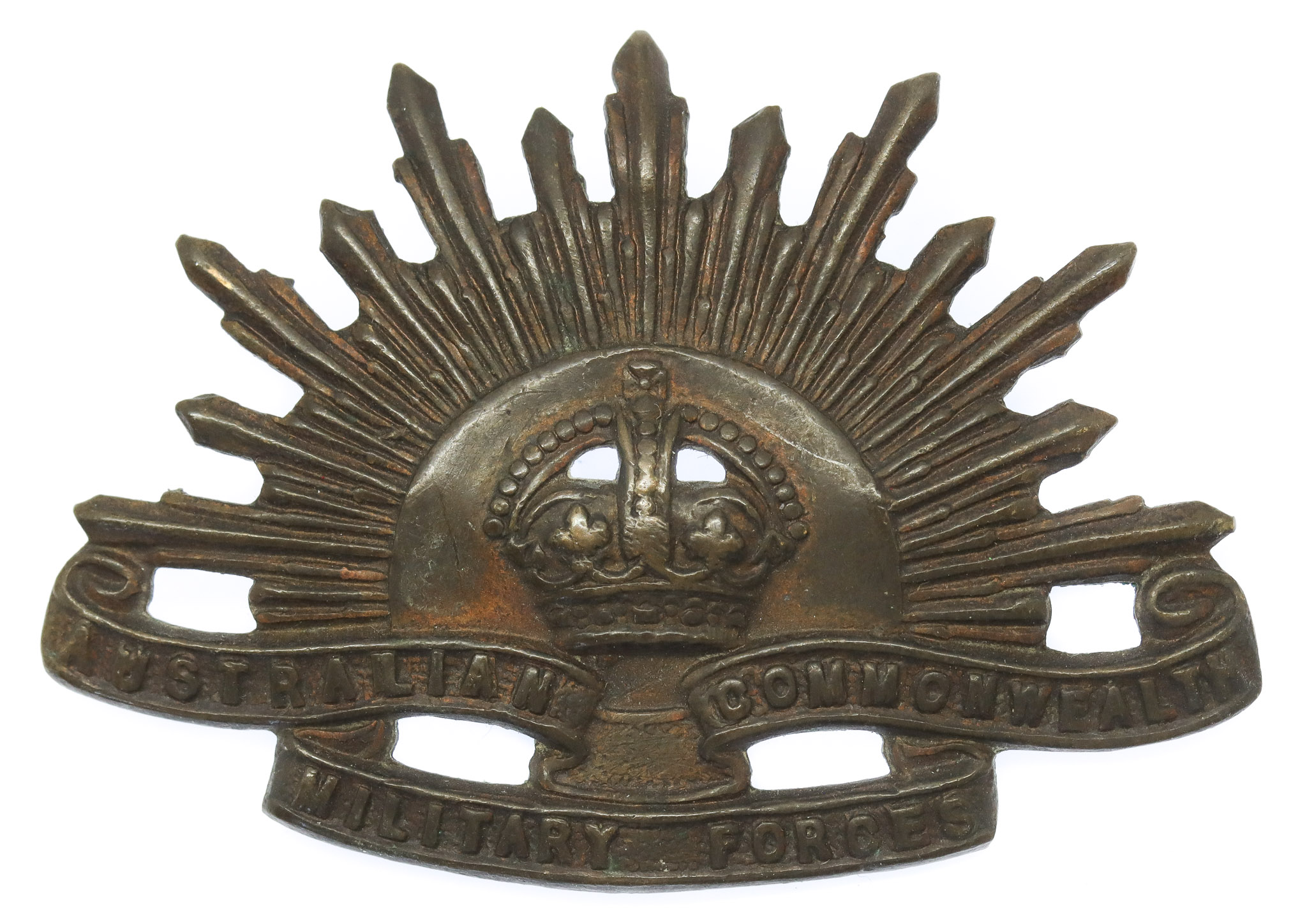 Australian Commonwealth Military Forces Slouch Hat Badge - King's Crown