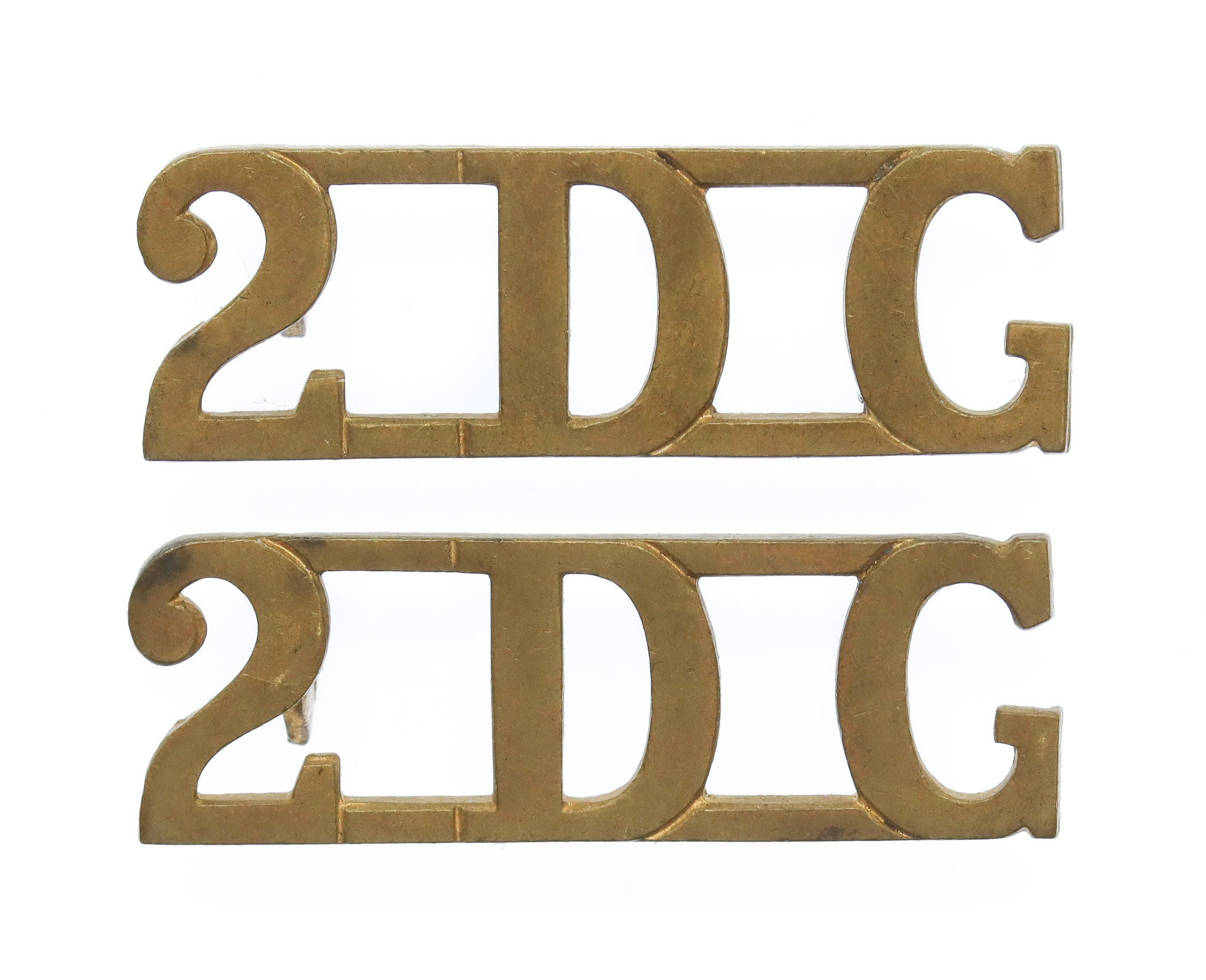 Pair of 2nd Dragoon Guards (The Bays) (2.D.G.) Shoulder Titles