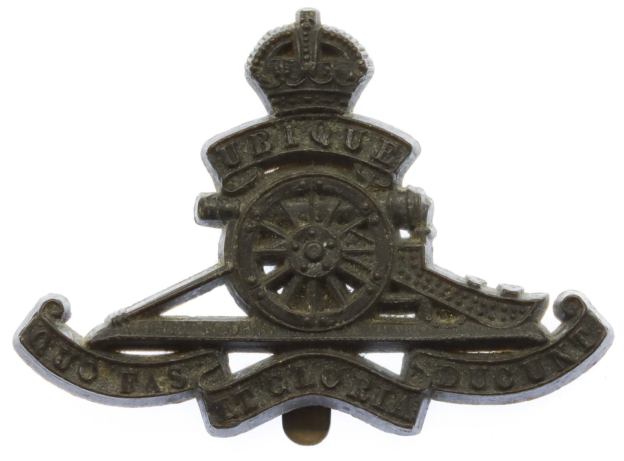 Royal Artillery WW2 Plastic Economy Cap Badge