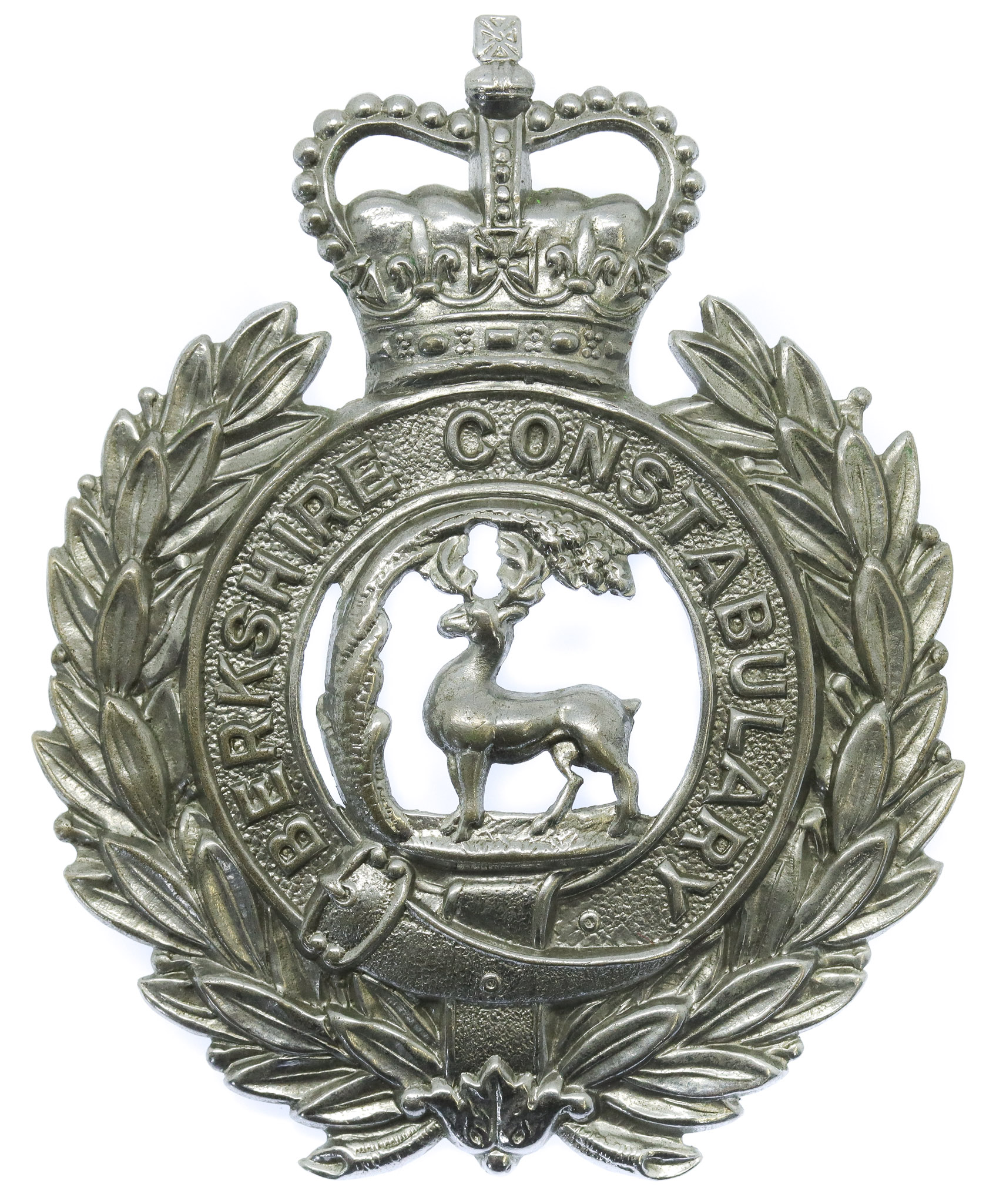 Berkshire Constabulary Wreath Helmet Plate - Queen's Crown