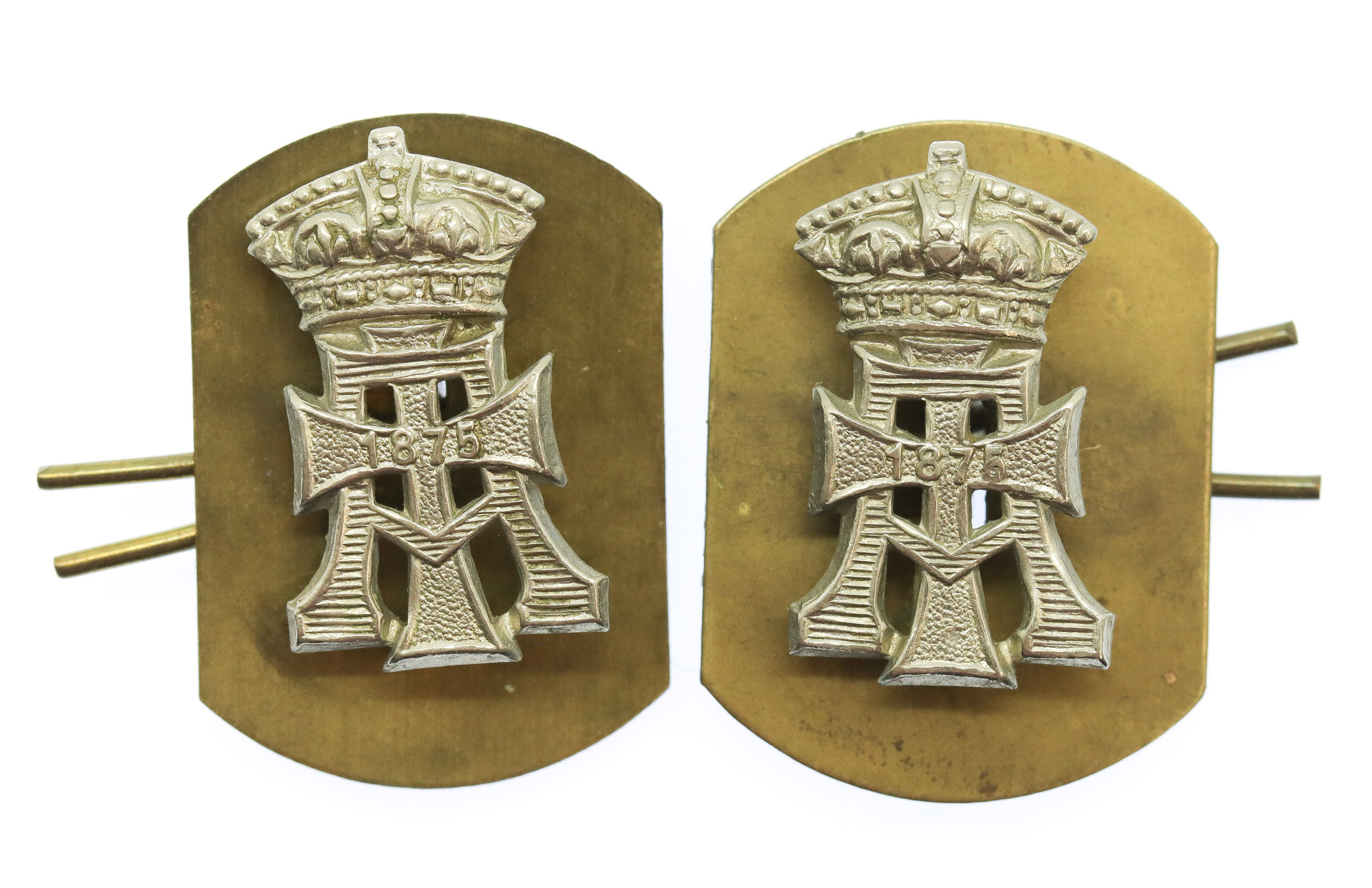 Pair of Yorkshire Regiment (Green Howards) Collar Badges