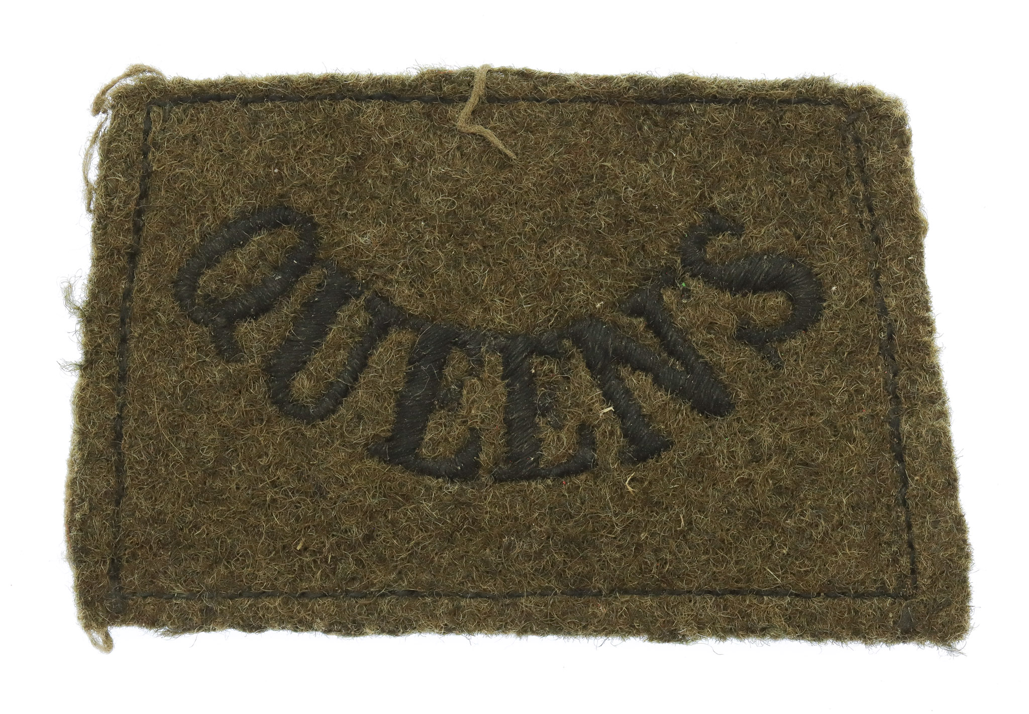 The Queen's (Royal West Surrey) Regiment (QUEEN'S) WW2 Cloth Slip On Shoulder Title