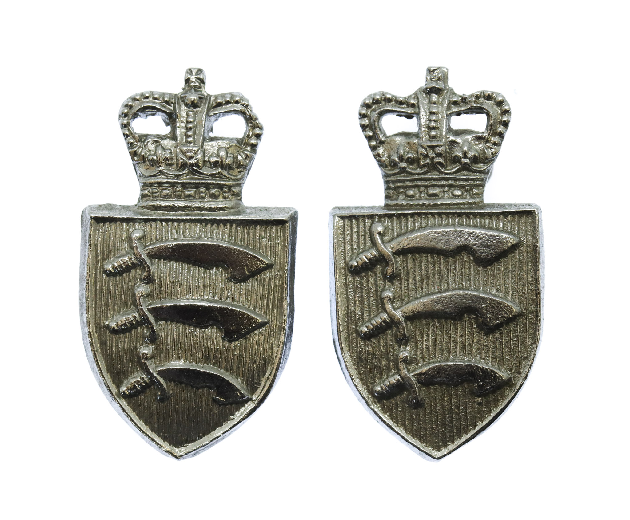 Pair of Essex Constabulary Collar Badges - Queen's Crown