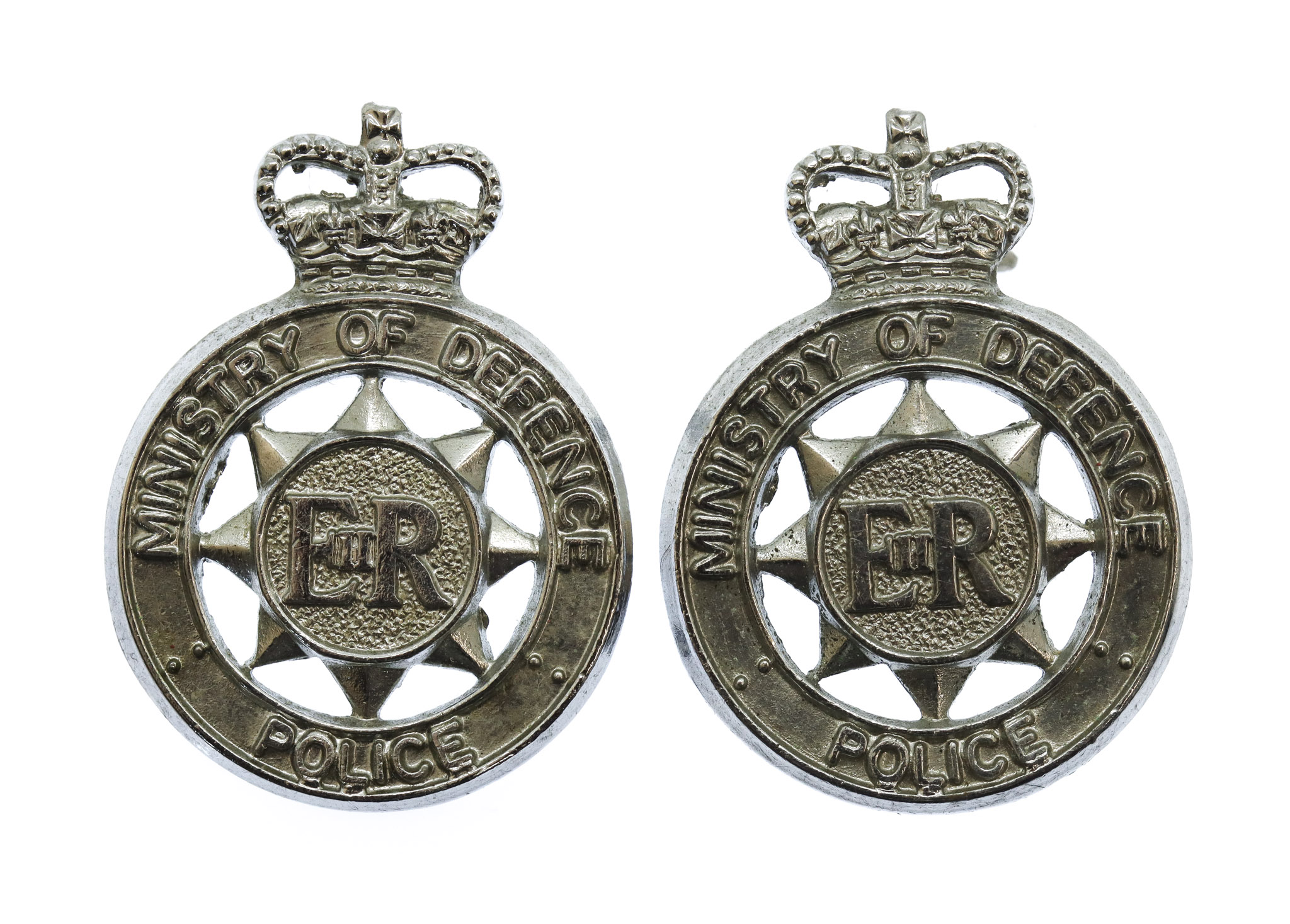 Pair of Ministry of Defence Police Collar Badges - Queen's Crown