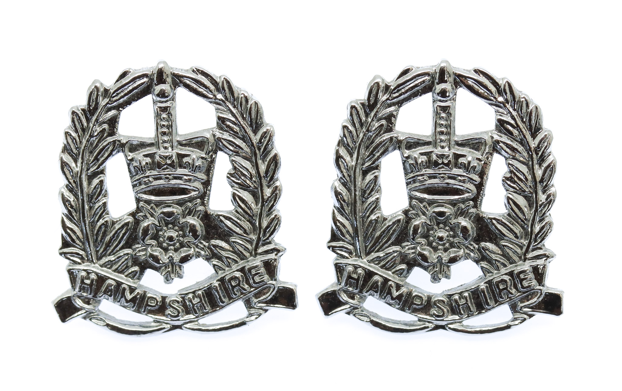 Pair of Hampshire Constabulary Collar Badges - Queen's Crown