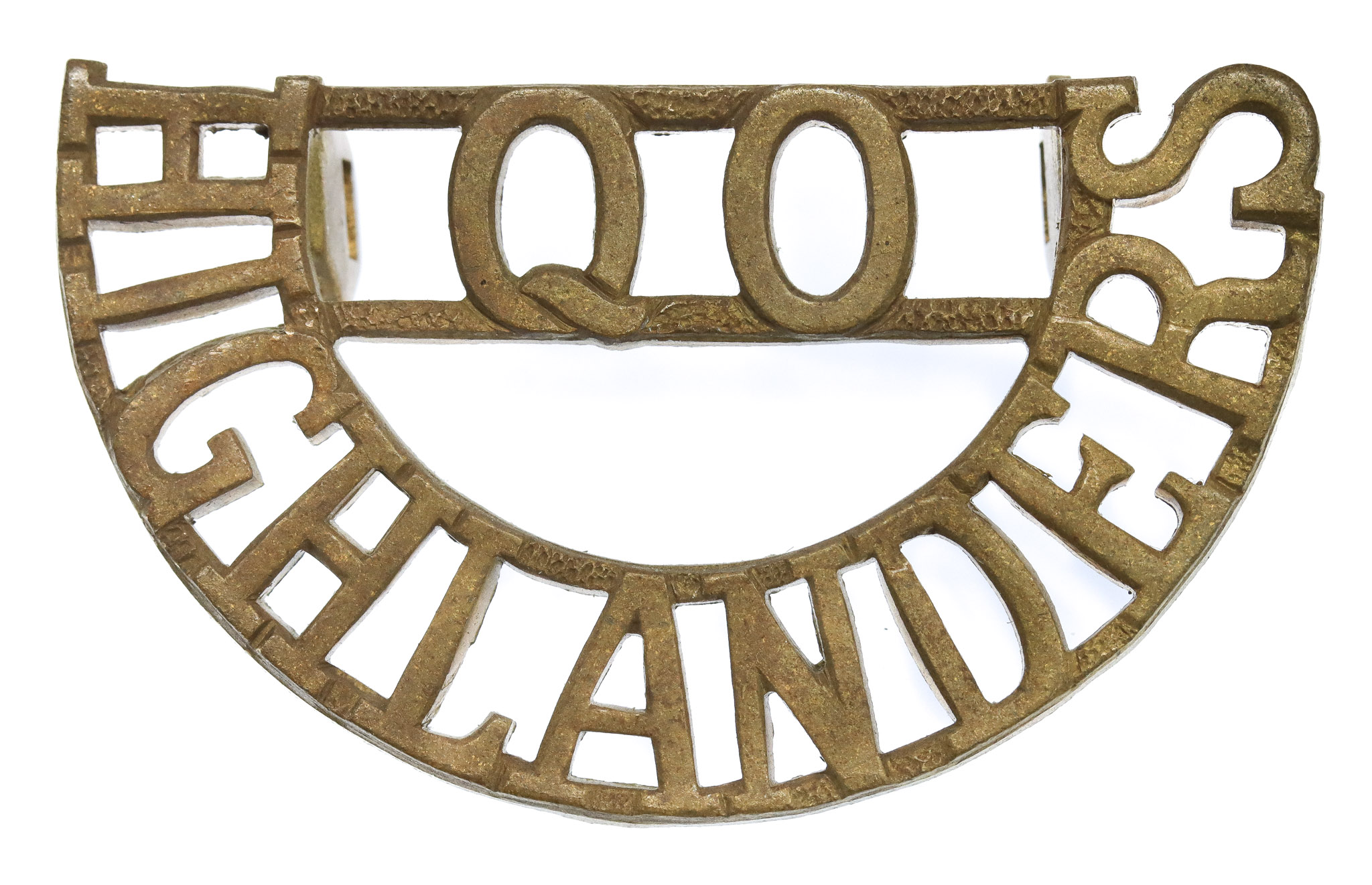 Queen's Own Highlanders (Q.O./HIGHLANDERS) Brass Shoulder Title