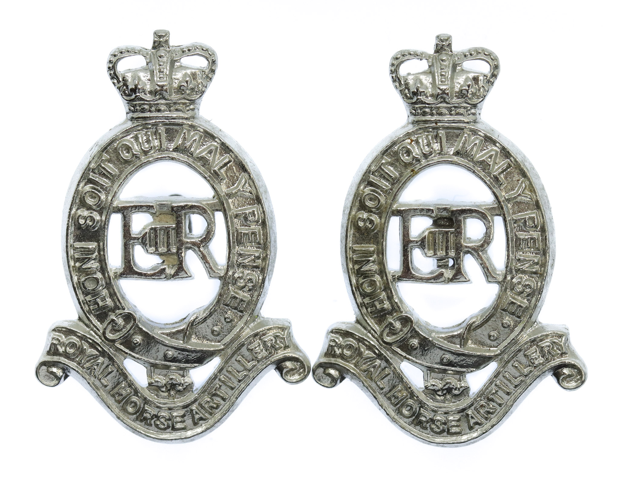 Pair of Royal Horse Artillery (R.H.A.) Anodised (Staybrite) Collar Badges