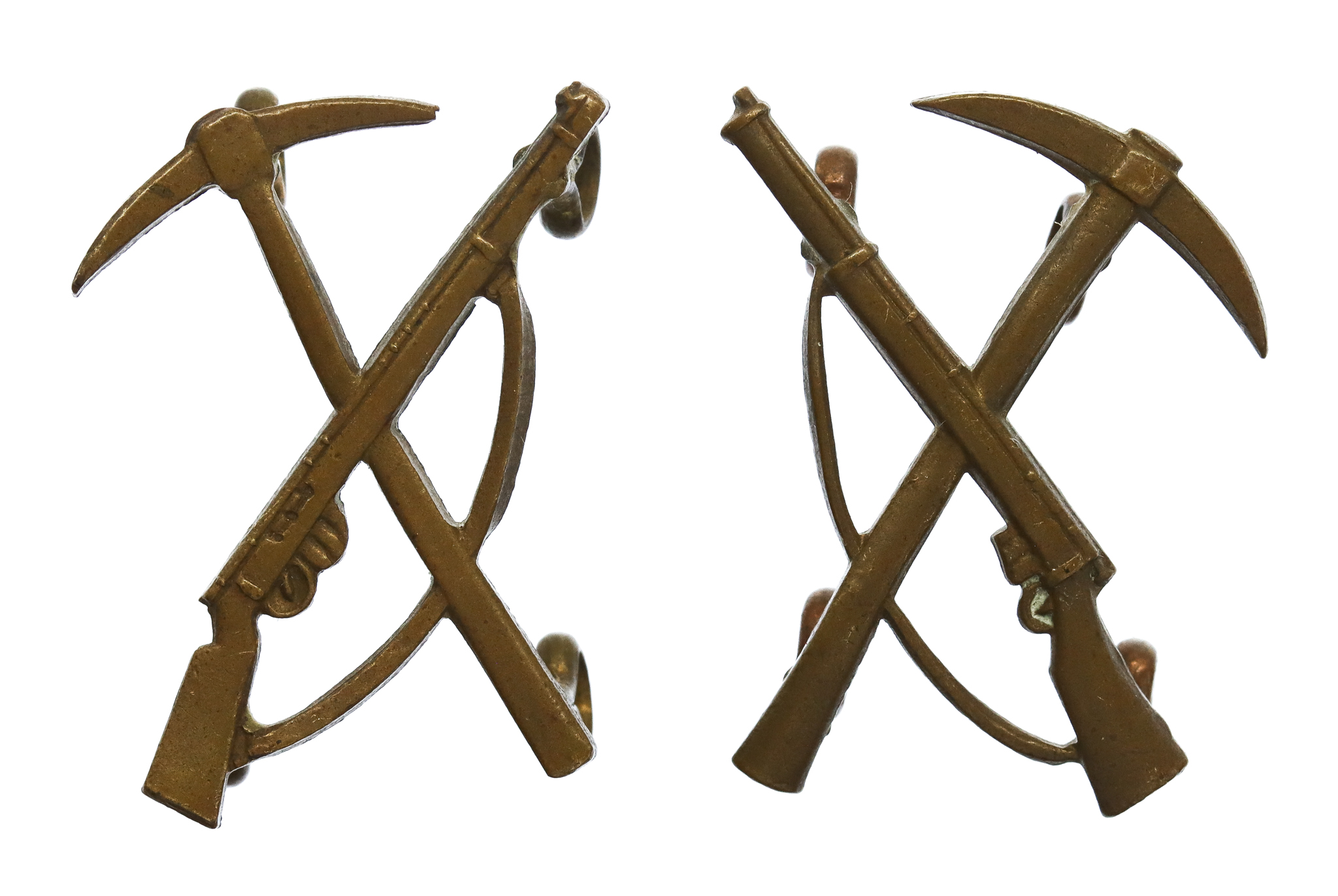 Pair of WW1 Pioneer Battalions Collar Badges