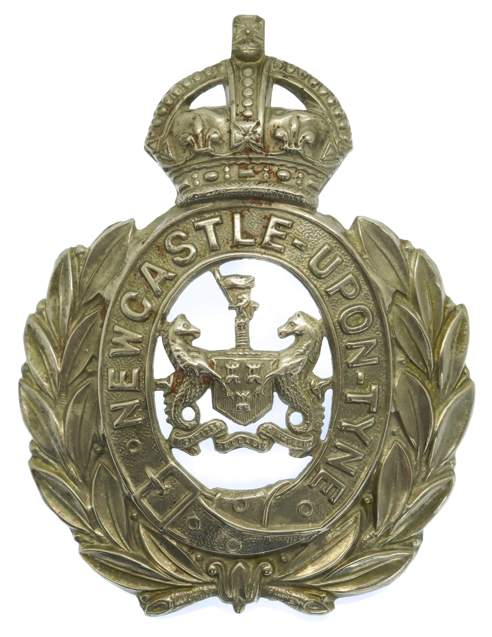 Newcastle-Upon-Tyne City Police Wreath Helmet Plate - King's Crown