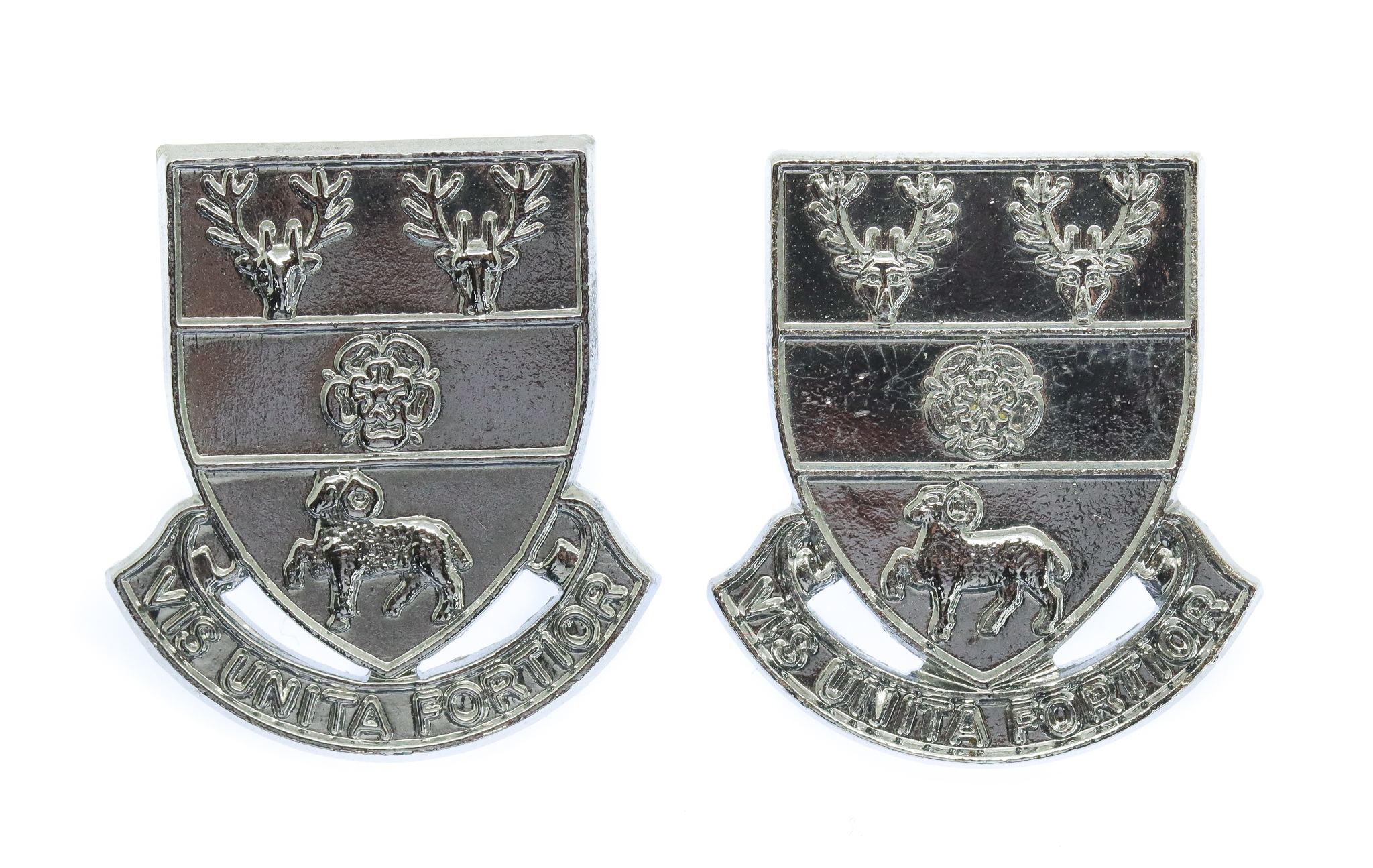 Pair of Derbyshire Constabulary Collar Badges