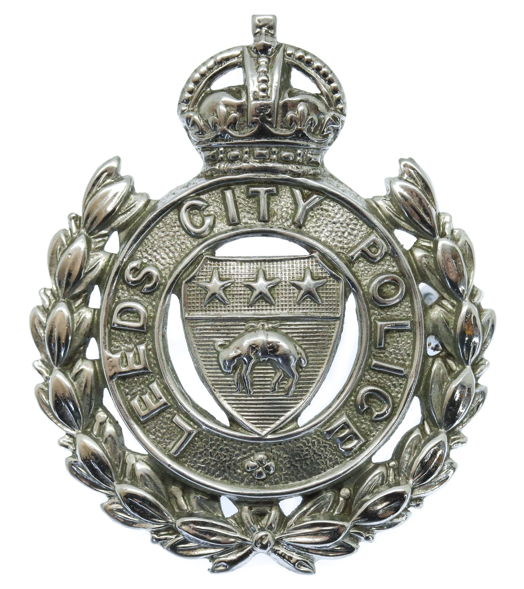 Leeds City Police Wreath Cap Badge - King's Crown
