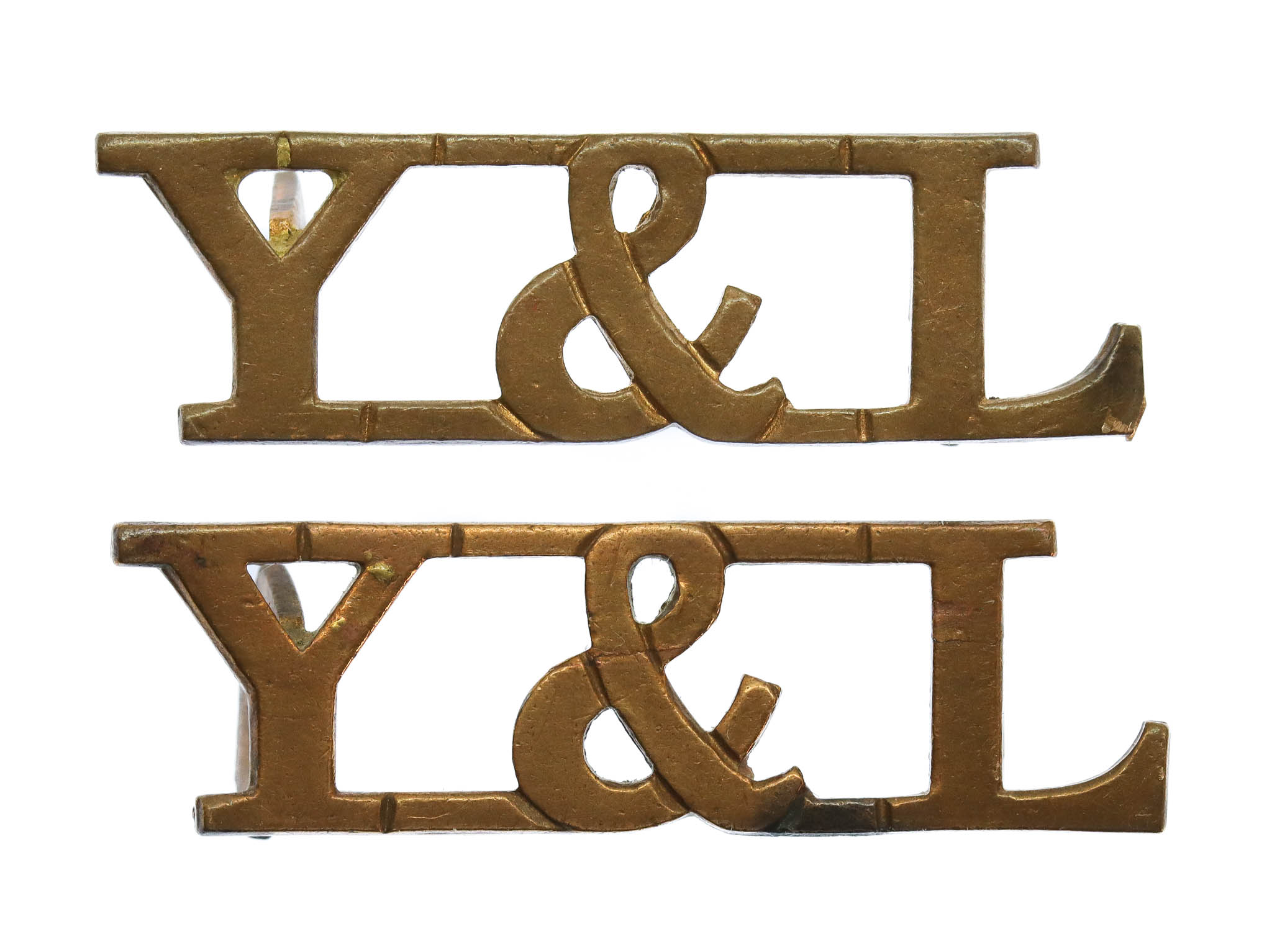 Pair of York & Lancaster Regiment (Y&L) Shoulder Titles