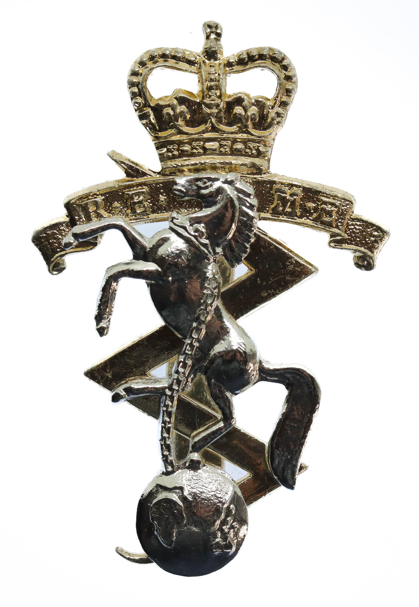 Royal Electrical & Mechanical Engineers (R.E.M.E.) Anodised (Staybrite) Cap Badge 