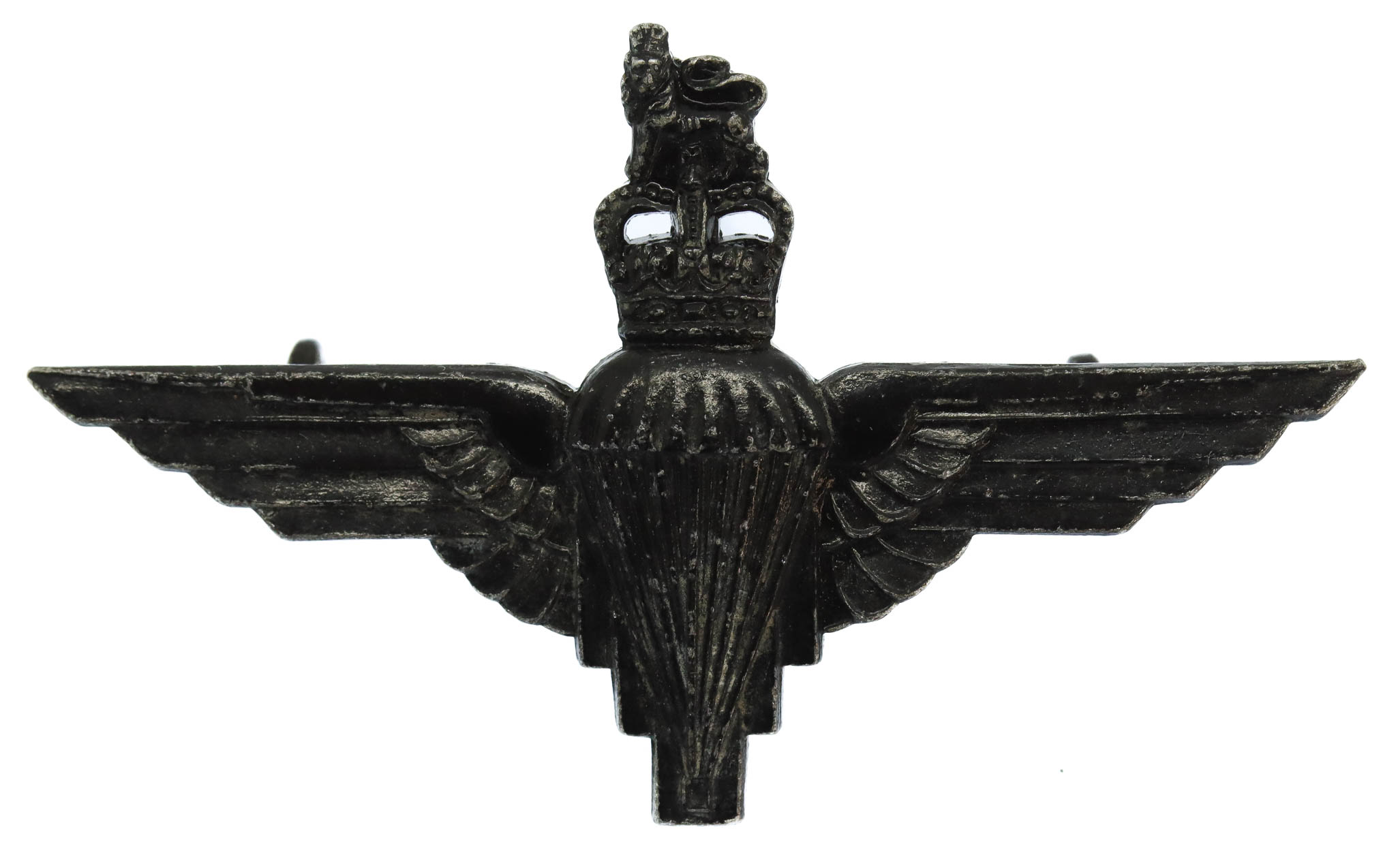 Parachute Regiment Black Anodised Cap Badge - Queen's Crown