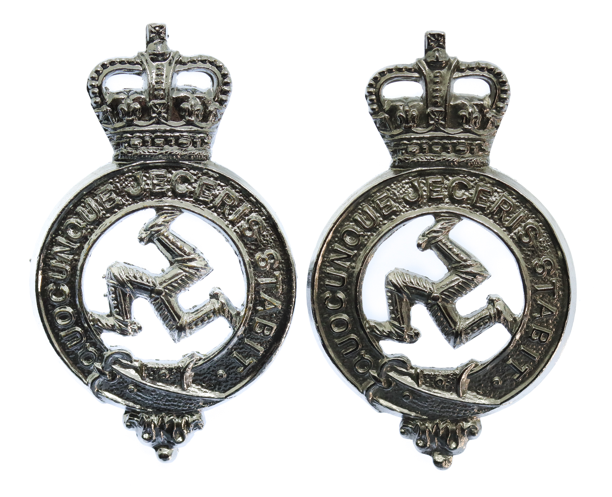 Pair of Isle of Man Constabulary Collar Badges - Queen's Crown