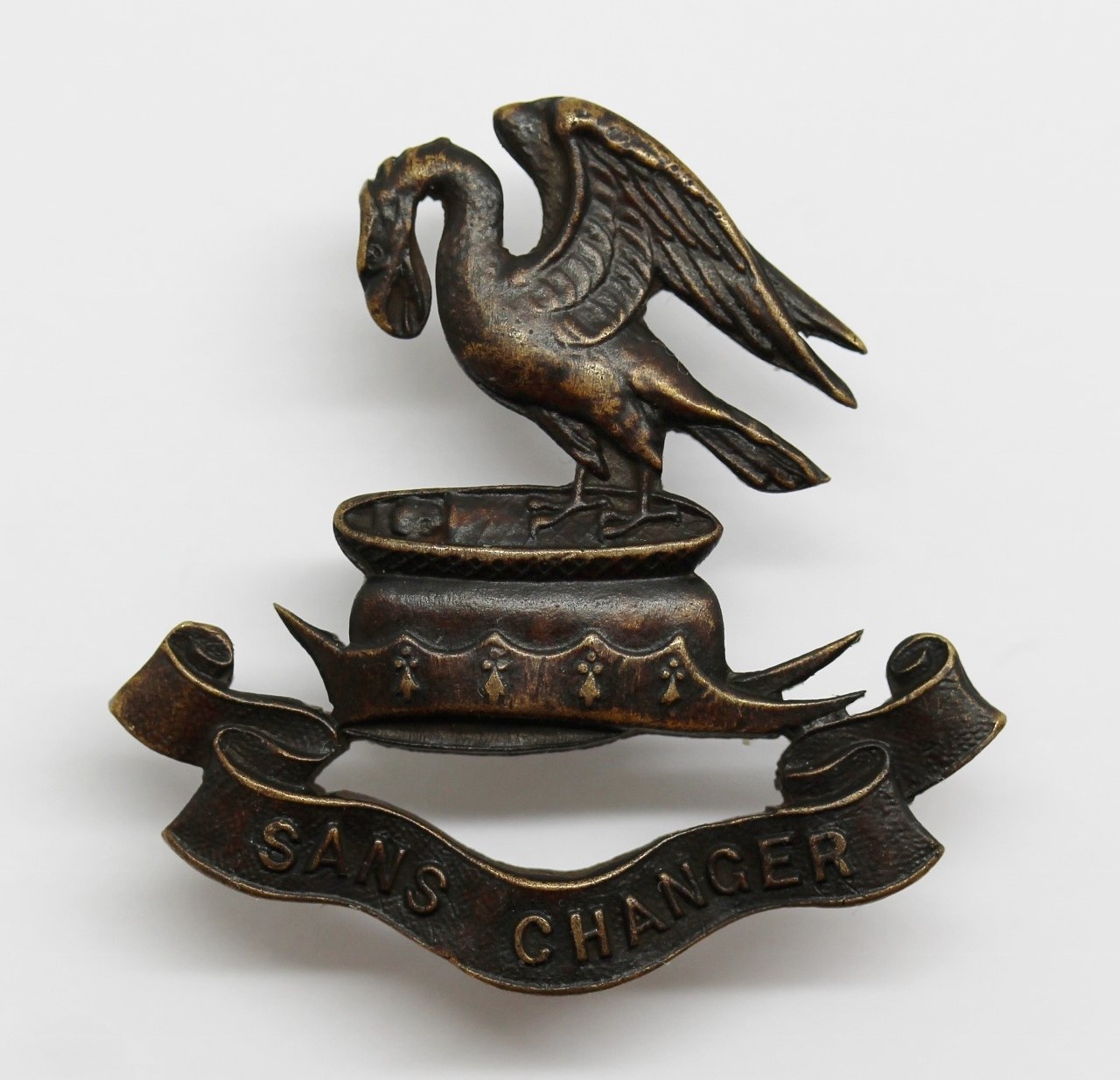 Liverpool Pals Bronze Cap / Collar Badge