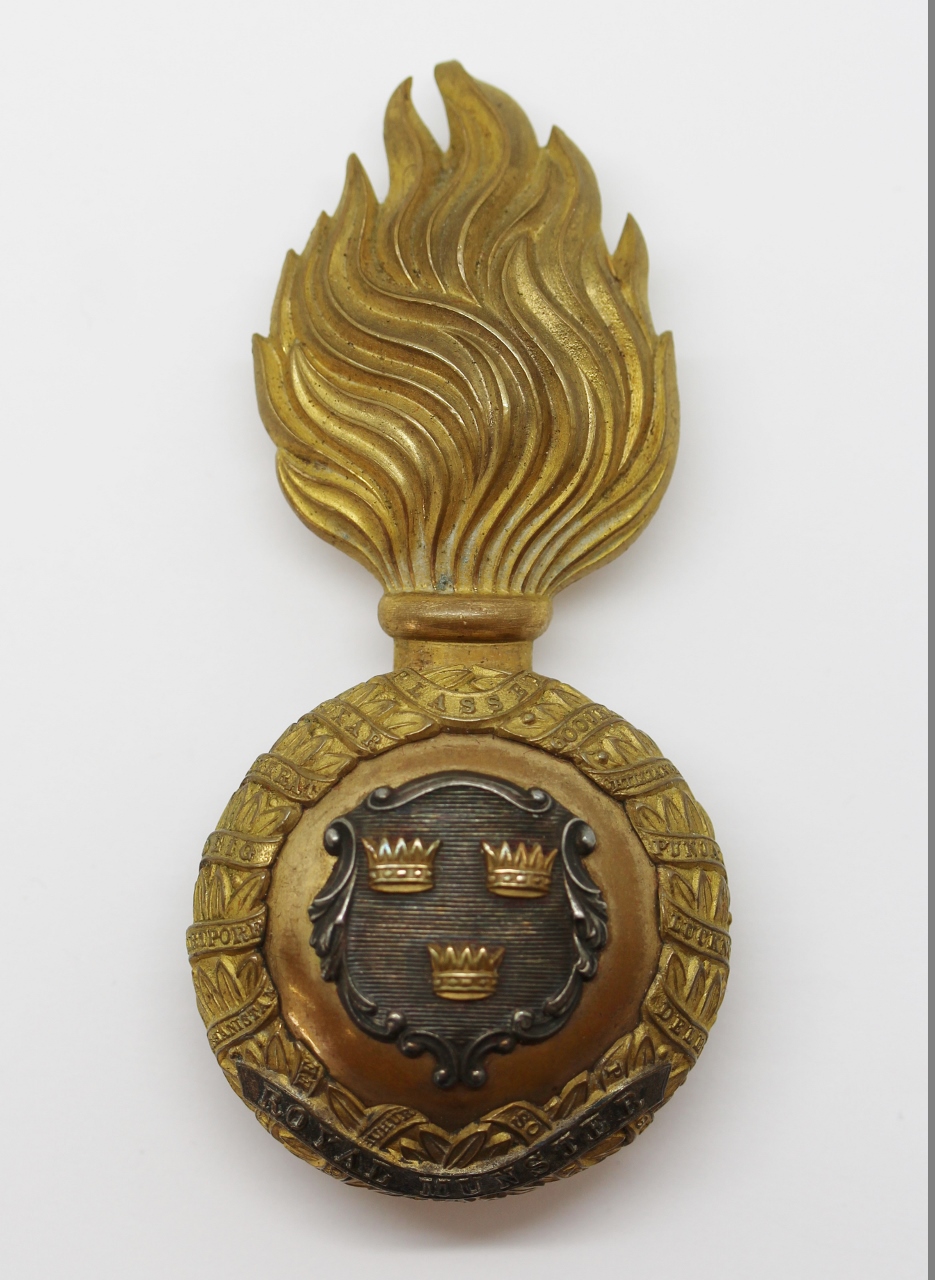 Royal Munster Fusiliers Officer's Silver & Gilt Fur Cap Grenade
