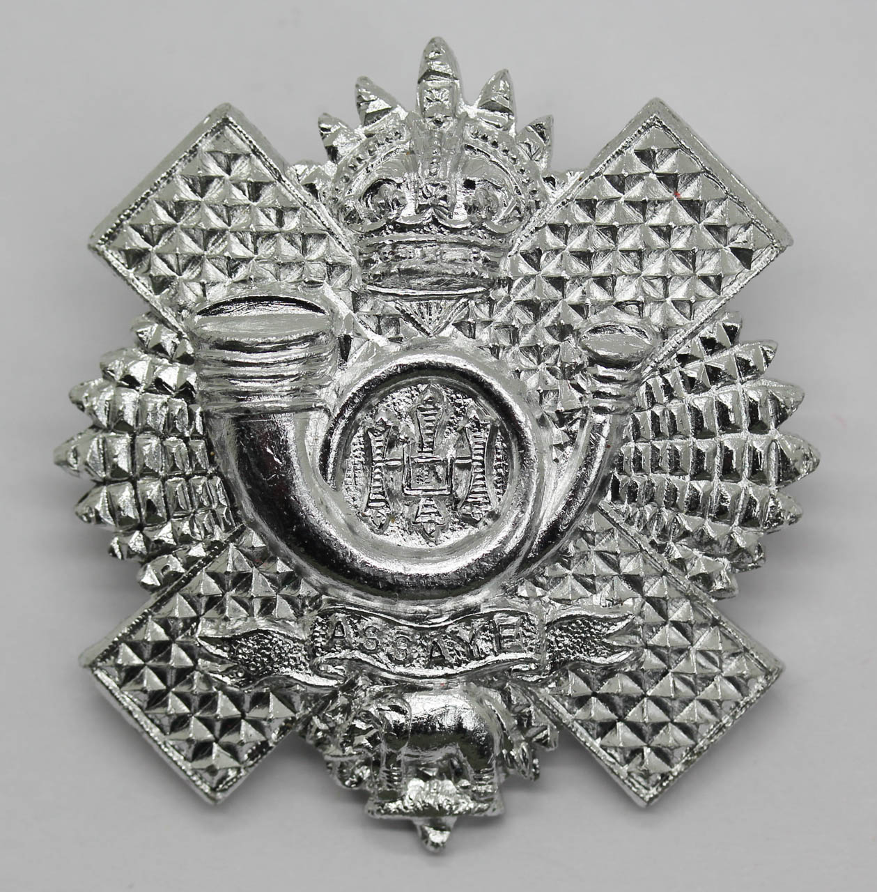Highland Light Infantry (H.L.I.) Anodised (Staybrite) Cap Badge - King's Crown