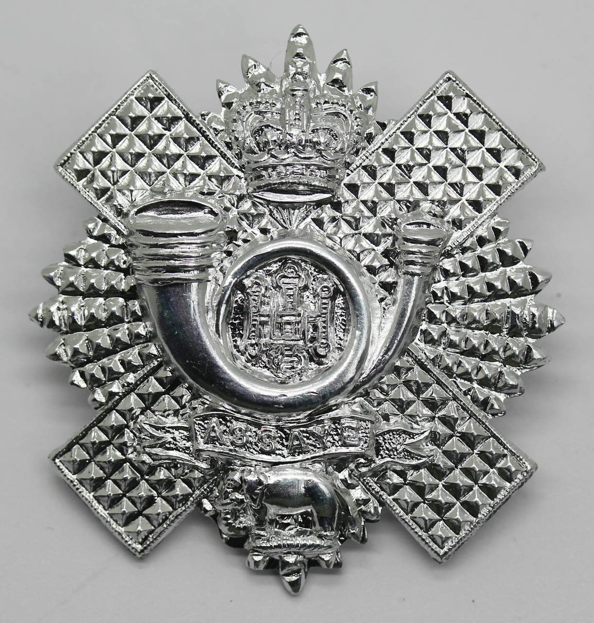 Highland Light Infantry (H.L.I.) Anodised (Staybrite) Cap Badge - Queen's Crown