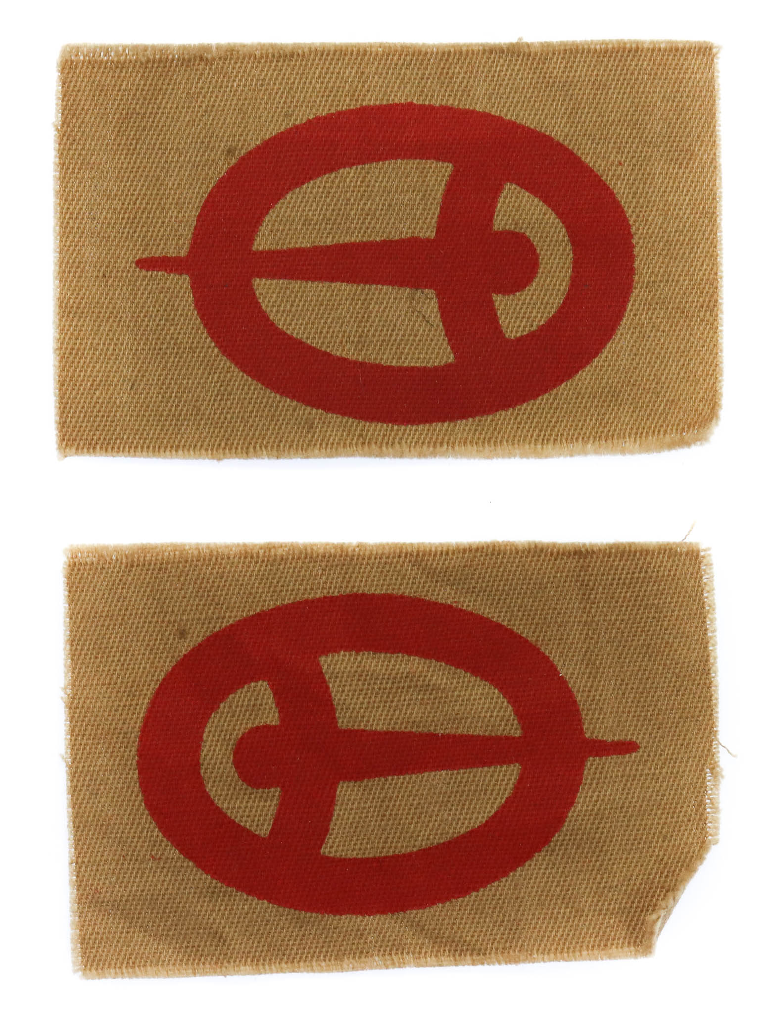 Pair of 4th Anti-Aircraft Division Cloth Formation Signs (1st Pattern)