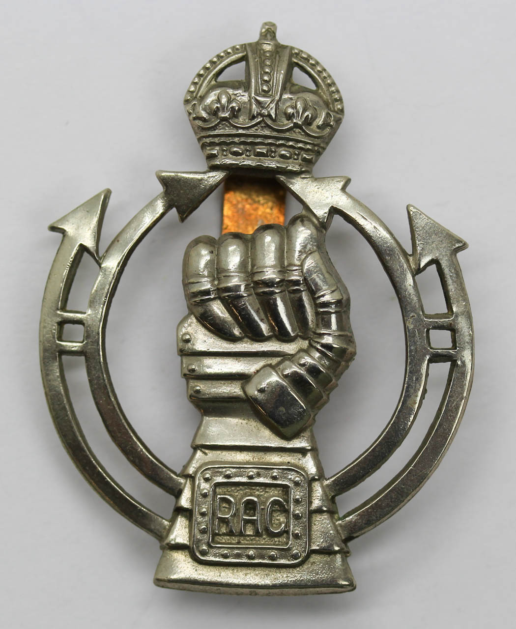 Royal Armoured Corps (R.A.C.) Cap Badge - King's Crown (2nd Pattern)
