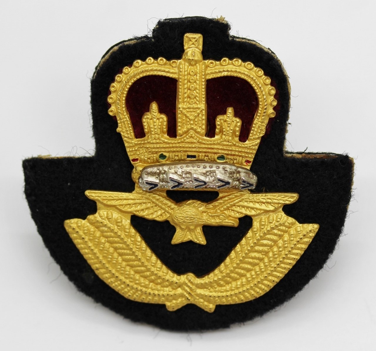 Royal Air Force (R.A.F.) Warrant Officer's Cap Badge - Queen's Crown
