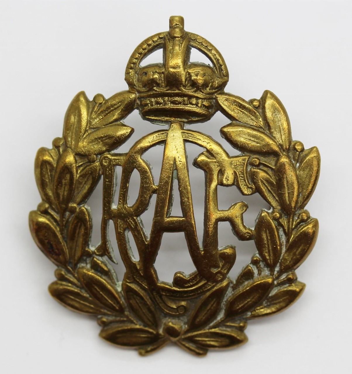 Royal Canadian Air Force (R.C.A.F.) Cap Badge - King's Crown