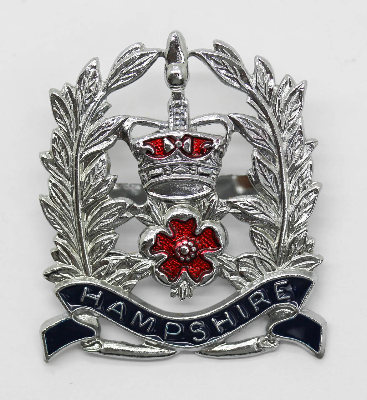 Hampshire Constabulary Sergeants Enamelled Cap Badge - Queen's Crown