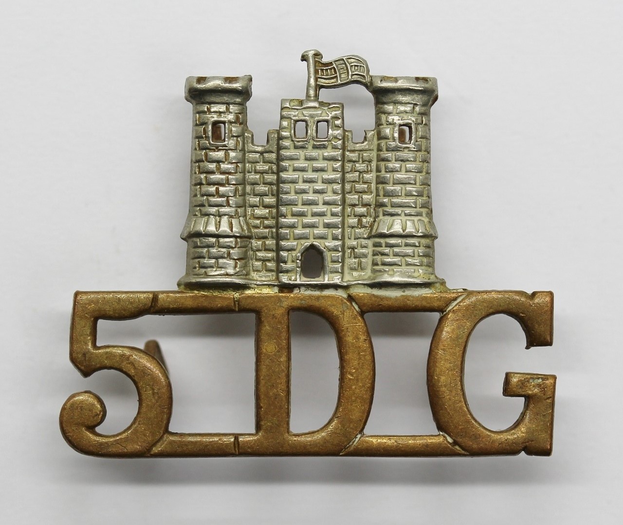 5th Dragoon Guards (Castle/5.D.G.) Shoulder Title