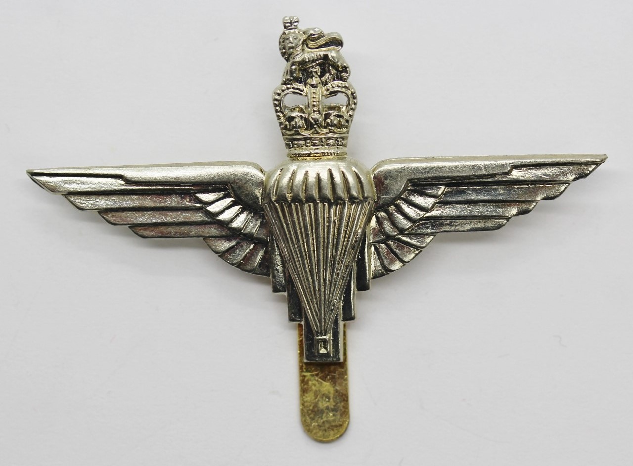 Parachute Regiment Cap Badge - Queen's Crown