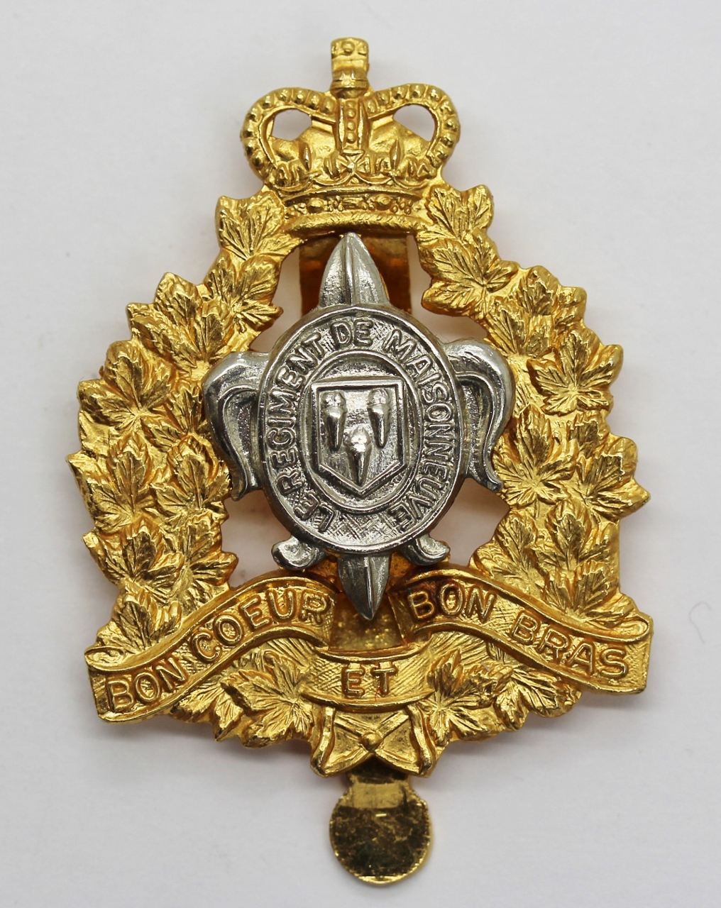 Canadian Le Regiment De Maisonneuve Cap Badge - Queen's Crown