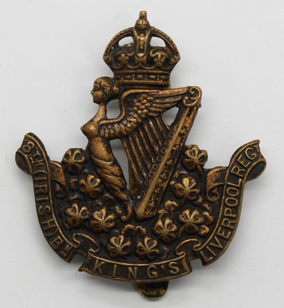 8th (Irish) Bn. King's Liverpool Regiment Cap Badge - King's Crown