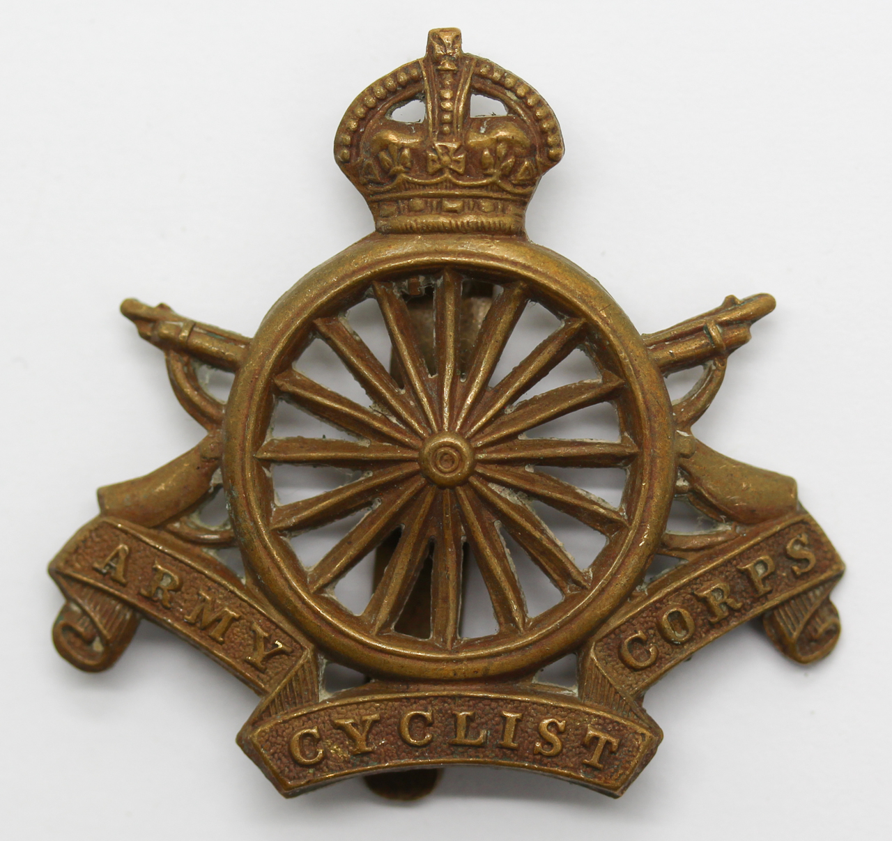 Army Cyclist Corps Cap Badge - (16 Spokes)