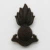 Royal Artillery WW2 Plastic Economy Field Service Cap/Collar Badge