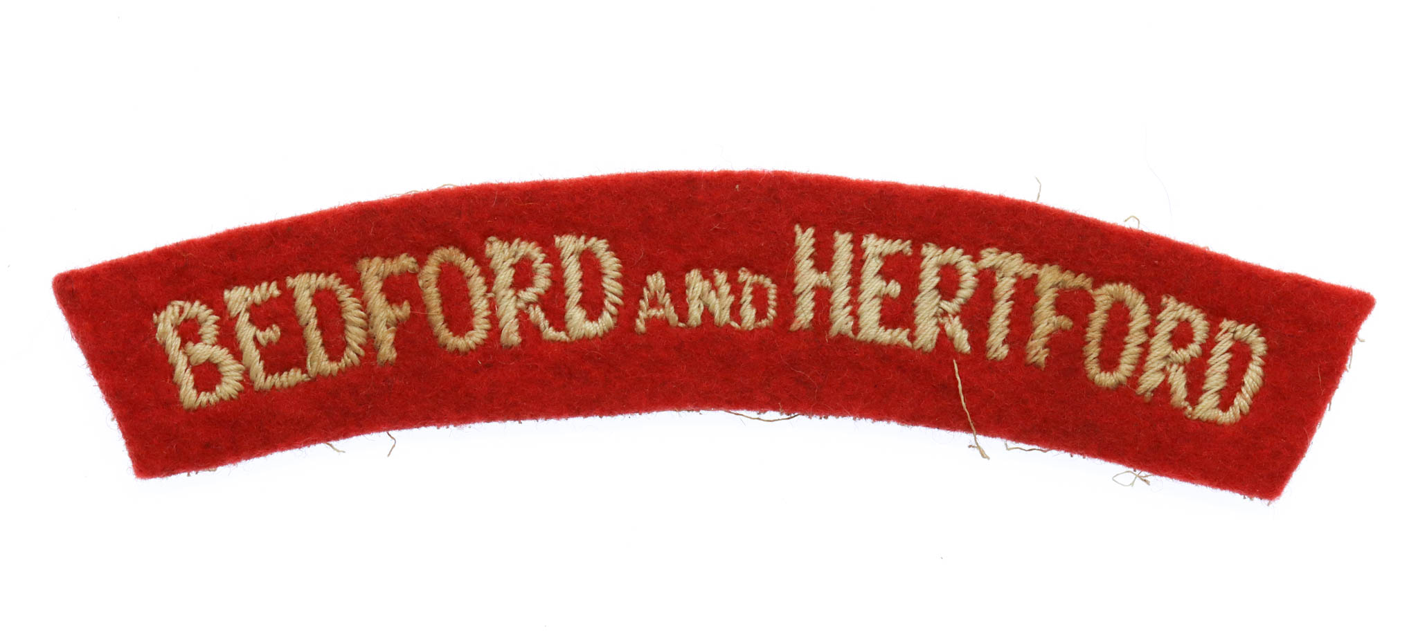 Bedfordshire & Hertfordshire Regiment (BEDFORD AND HERTFORD) Cloth Shoulder Title