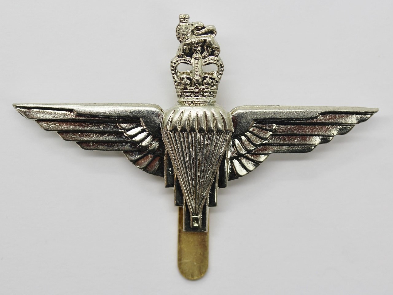 Parachute Regiment Cap Badge - Queen's Crown