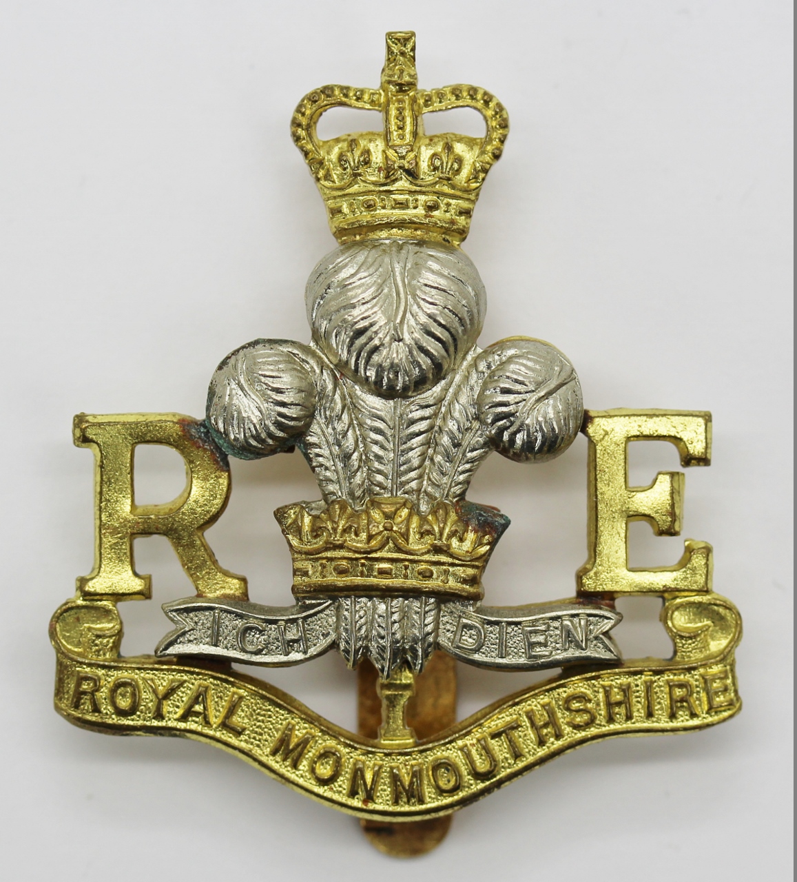 Royal Monmouthshire Royal Engineers Bi-metal Cap Badge - Queen's Crown