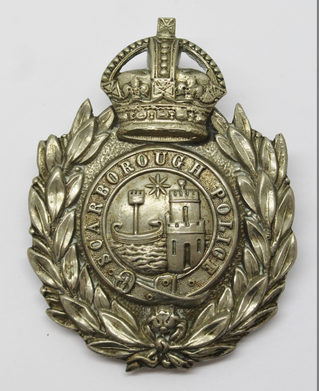 Scarborough Borough Police Wreath Helmet Plate - King's Crown